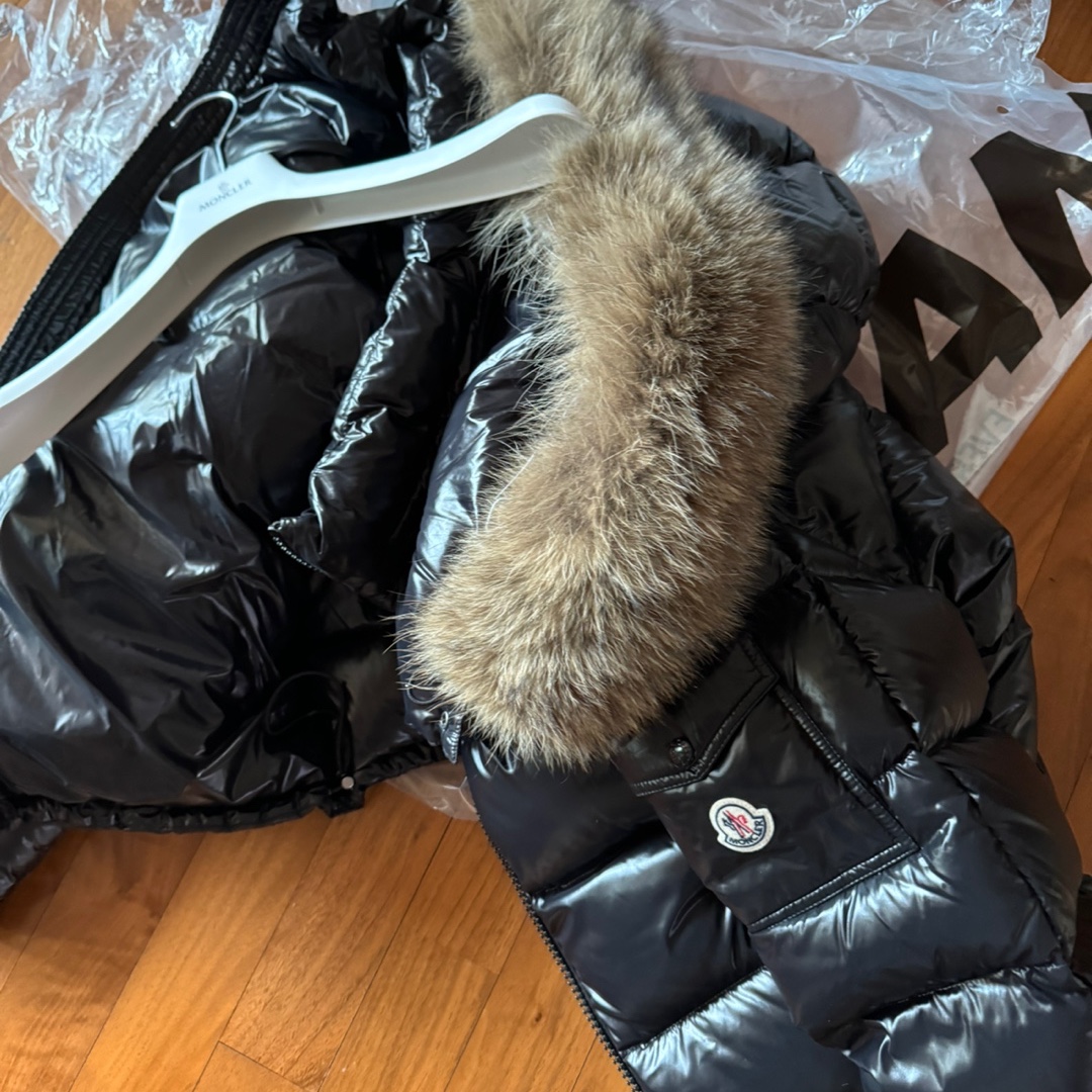 Moncler Maya Fur Short Down Jacket Black - 21FW 착용 스타일