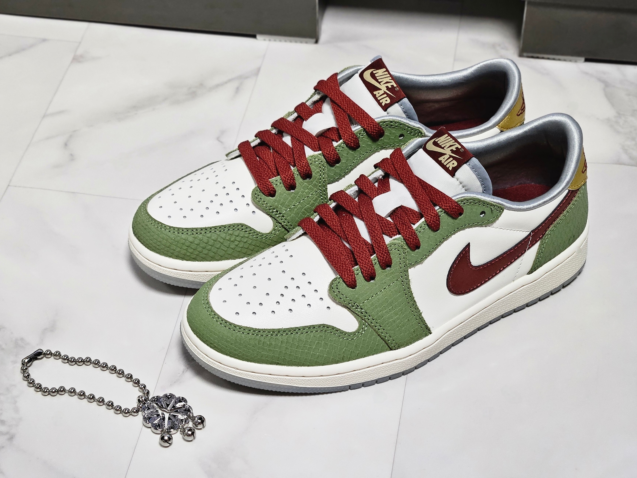 Jordan 1 Retro Low OG Chinese New Year 착용 스타일 - 3