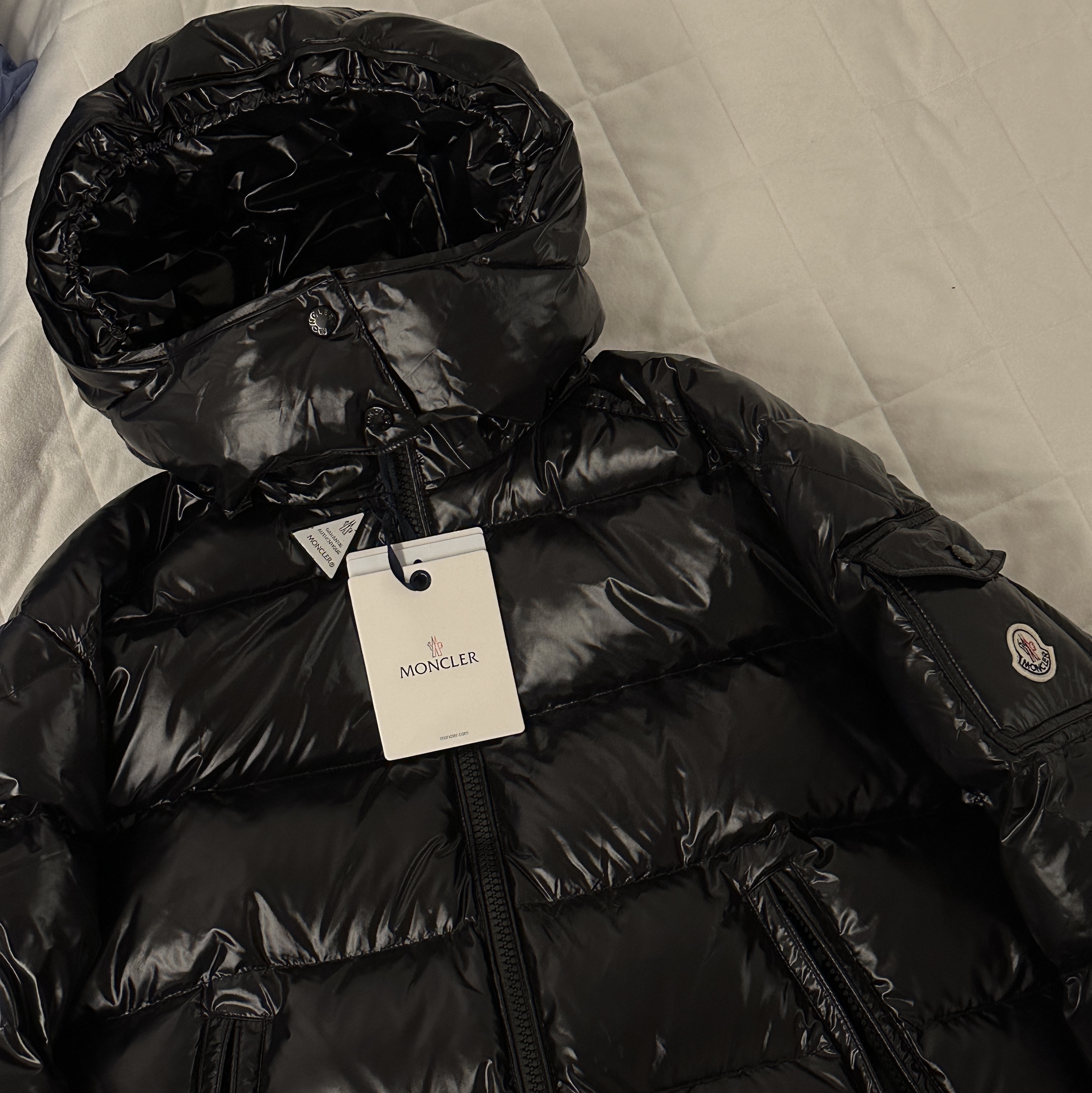 Moncler Maya Short Down Jacket Black - 22FW, (W) UGG Classic Short II Boots Chestnut 착용 스타일 - 2