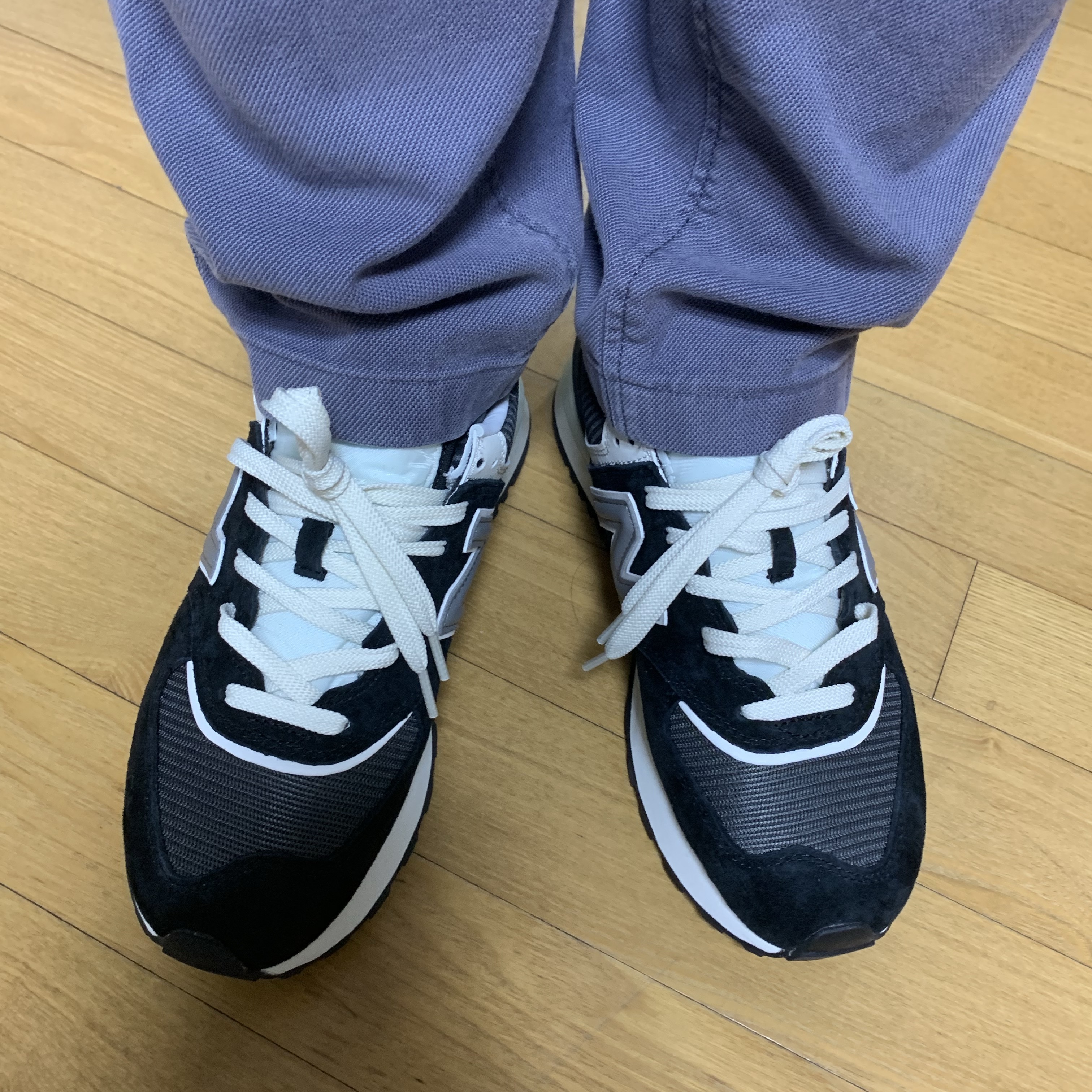 New Balance 574 Legacy Black 착용 스타일 - 2