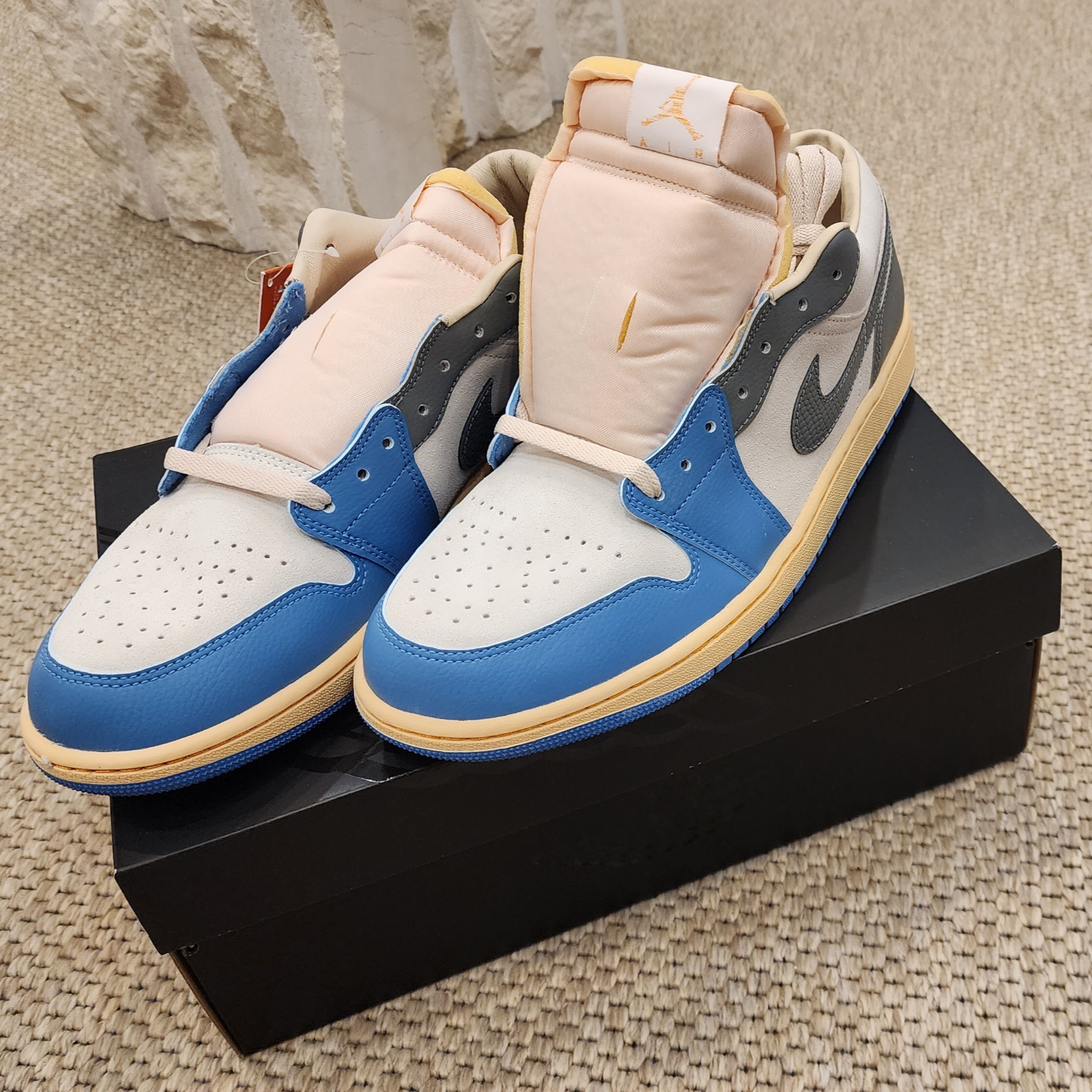 Jordan 1 Low SE Tokyo 96 착용 스타일
