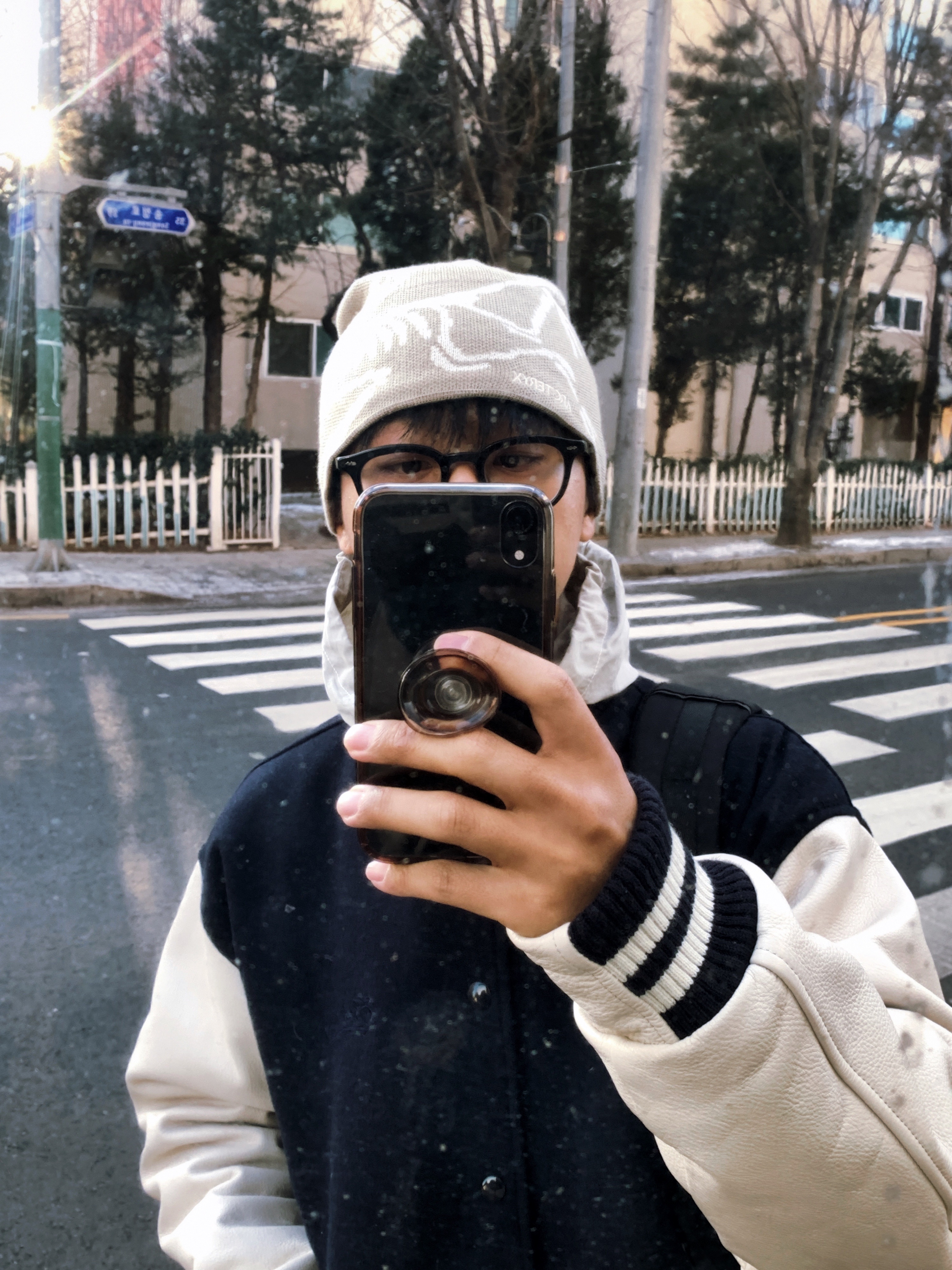 Arc'teryx Bird Head Toque Smoke Bluff 착용 스타일