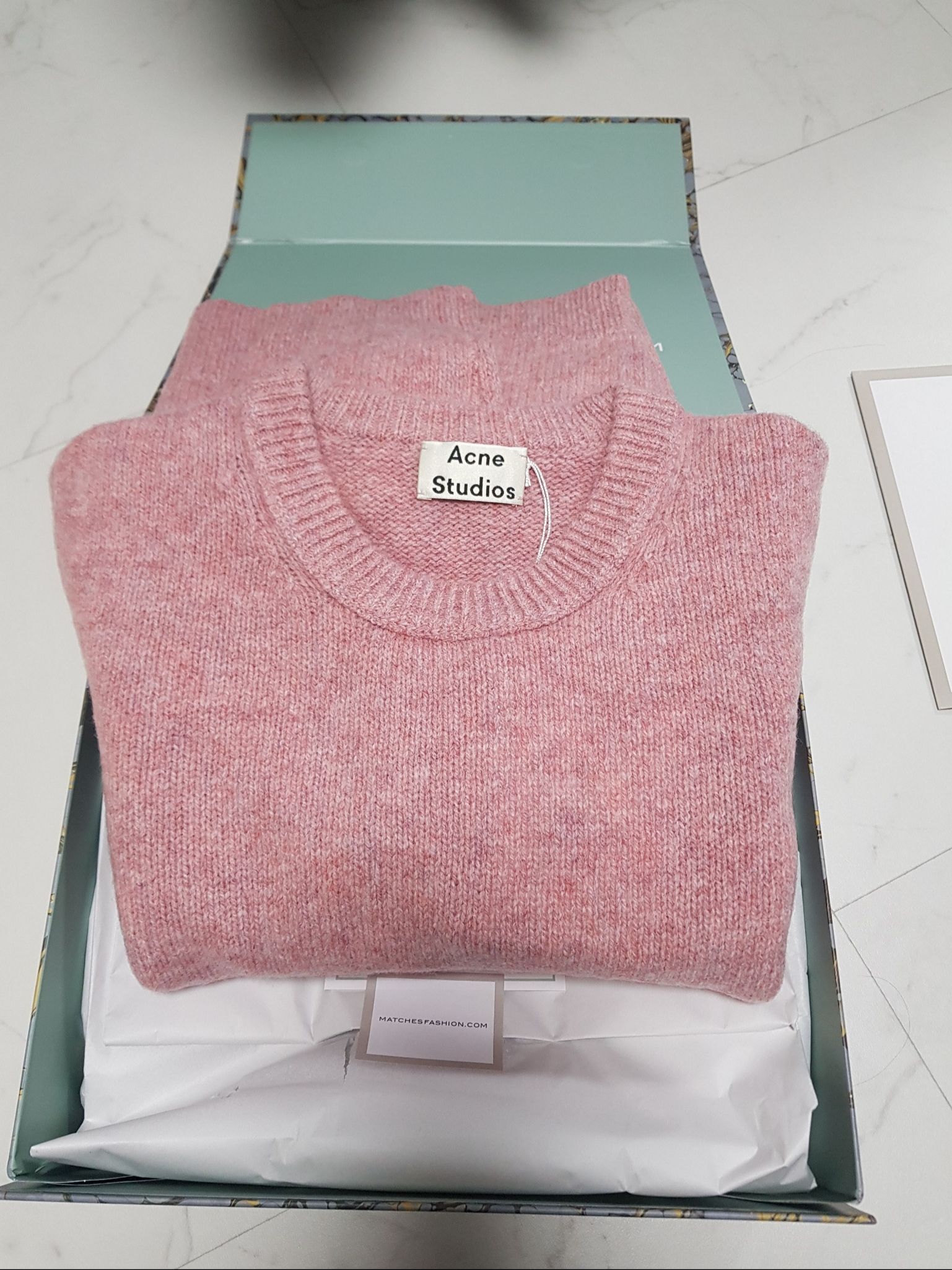 Acne Studios Kalon Crewneck Sweater Blush Pink 착용 스타일 - 2