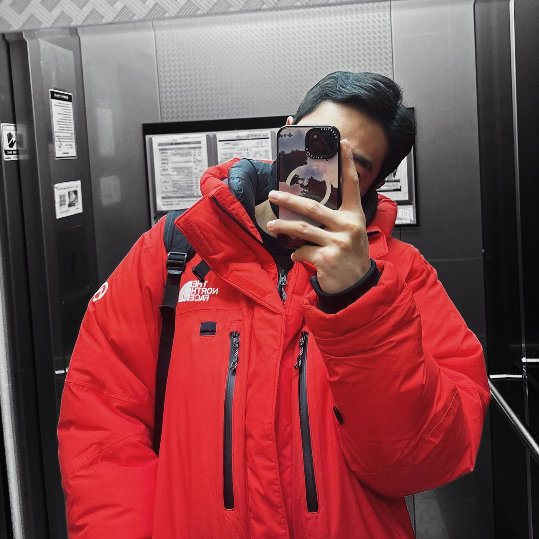 The North Face Himalayan Parka Red 착용 스타일