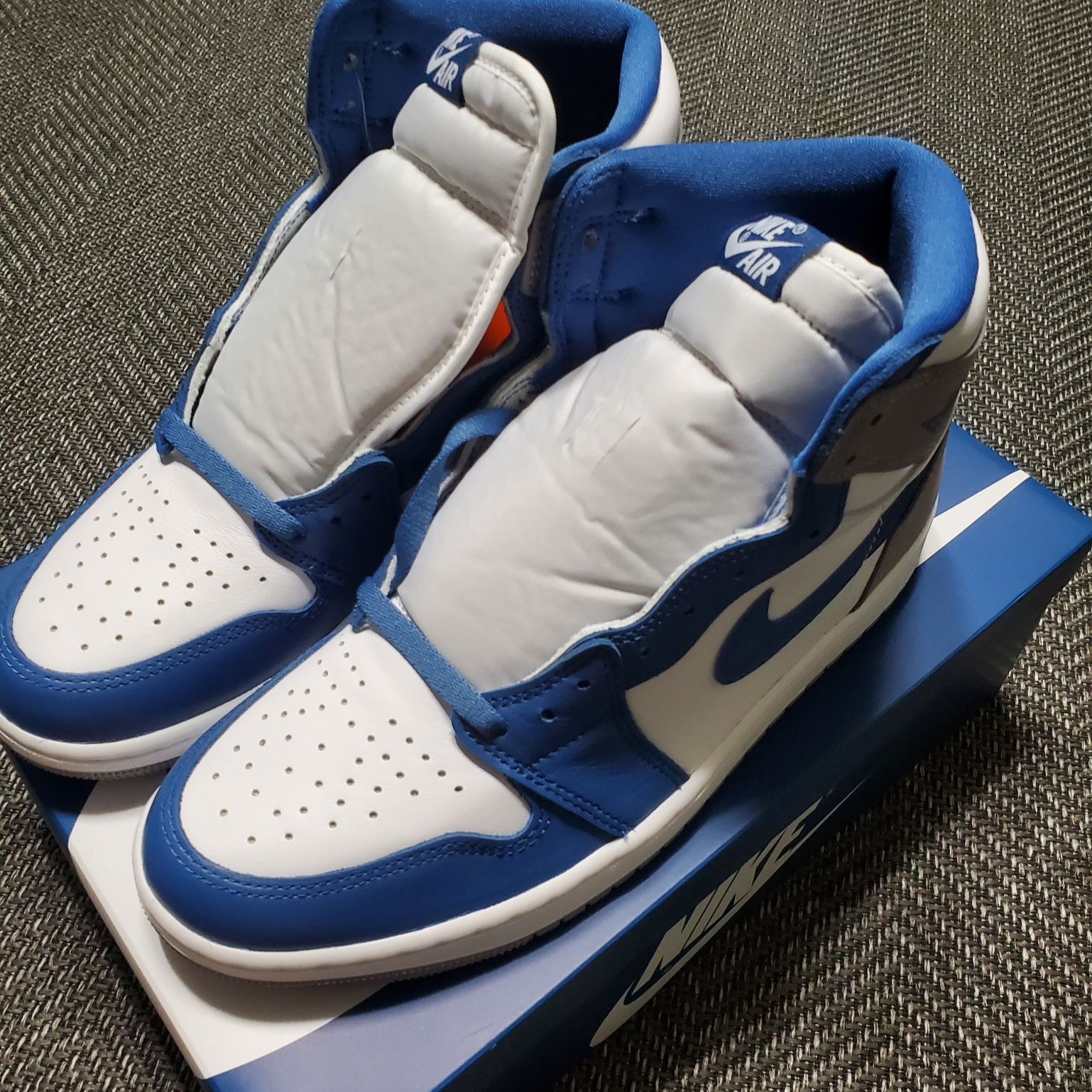 Jordan 1 Retro High OG True Blue 착용 스타일