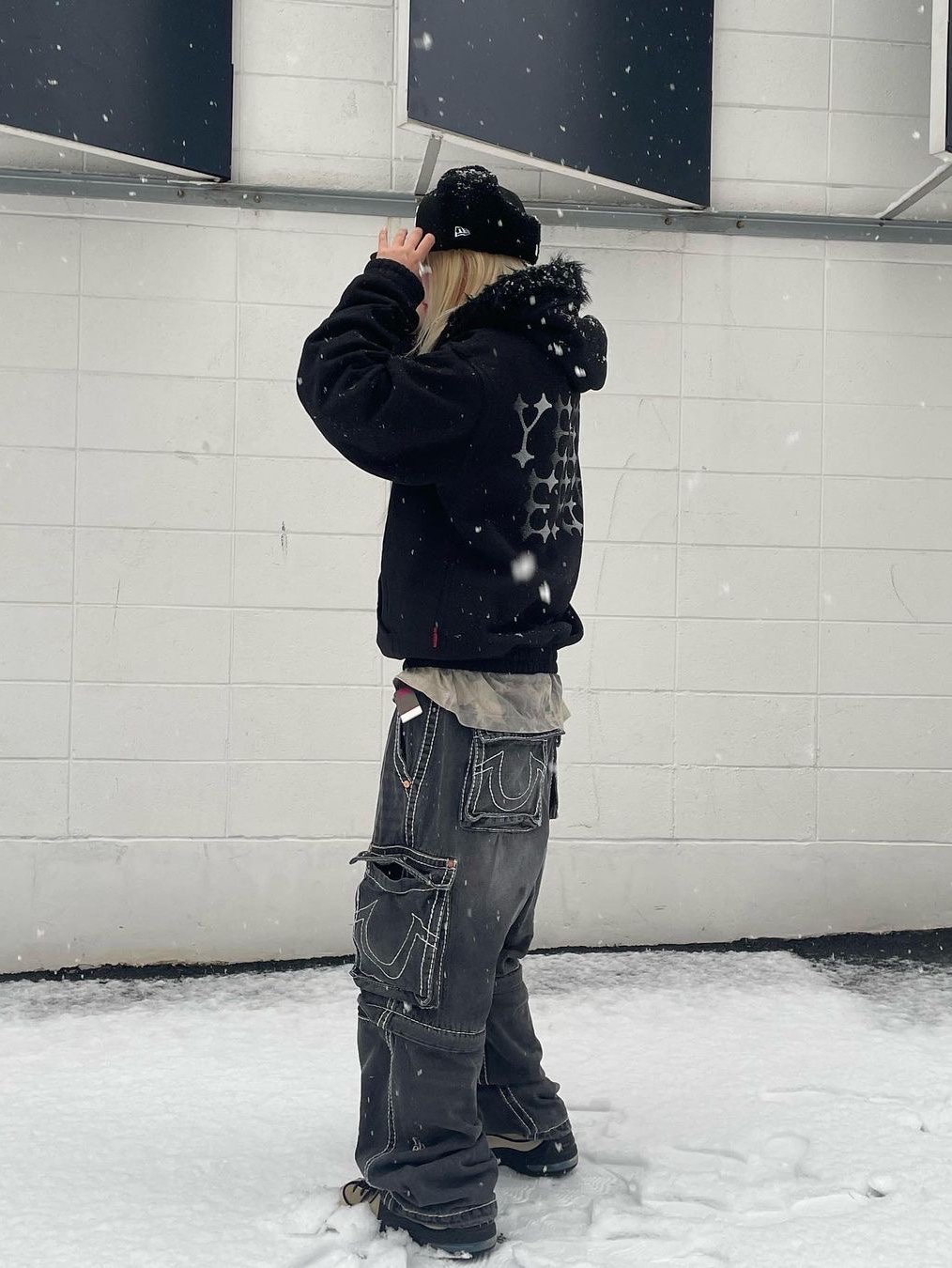 True Religion x Fetch Denim Separate Cargo Pants Black 착용 스타일 - 3