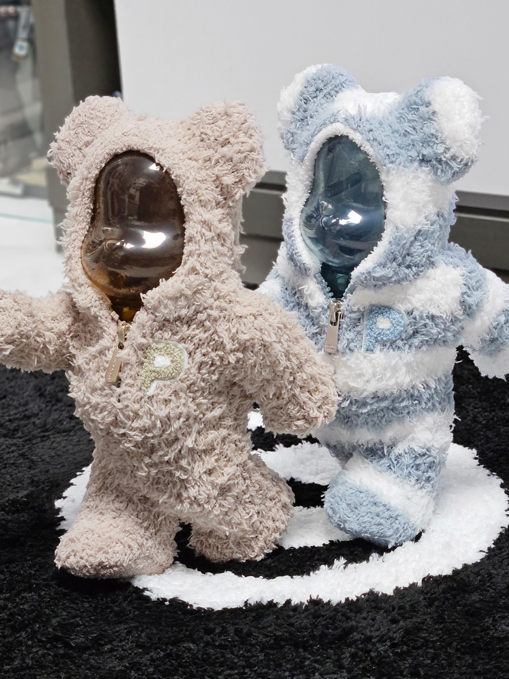 Bearbrick x Gelato Pique Mint 400%, Bearbrick x Gelato Pique Beige 400% 착용 스타일 - 2