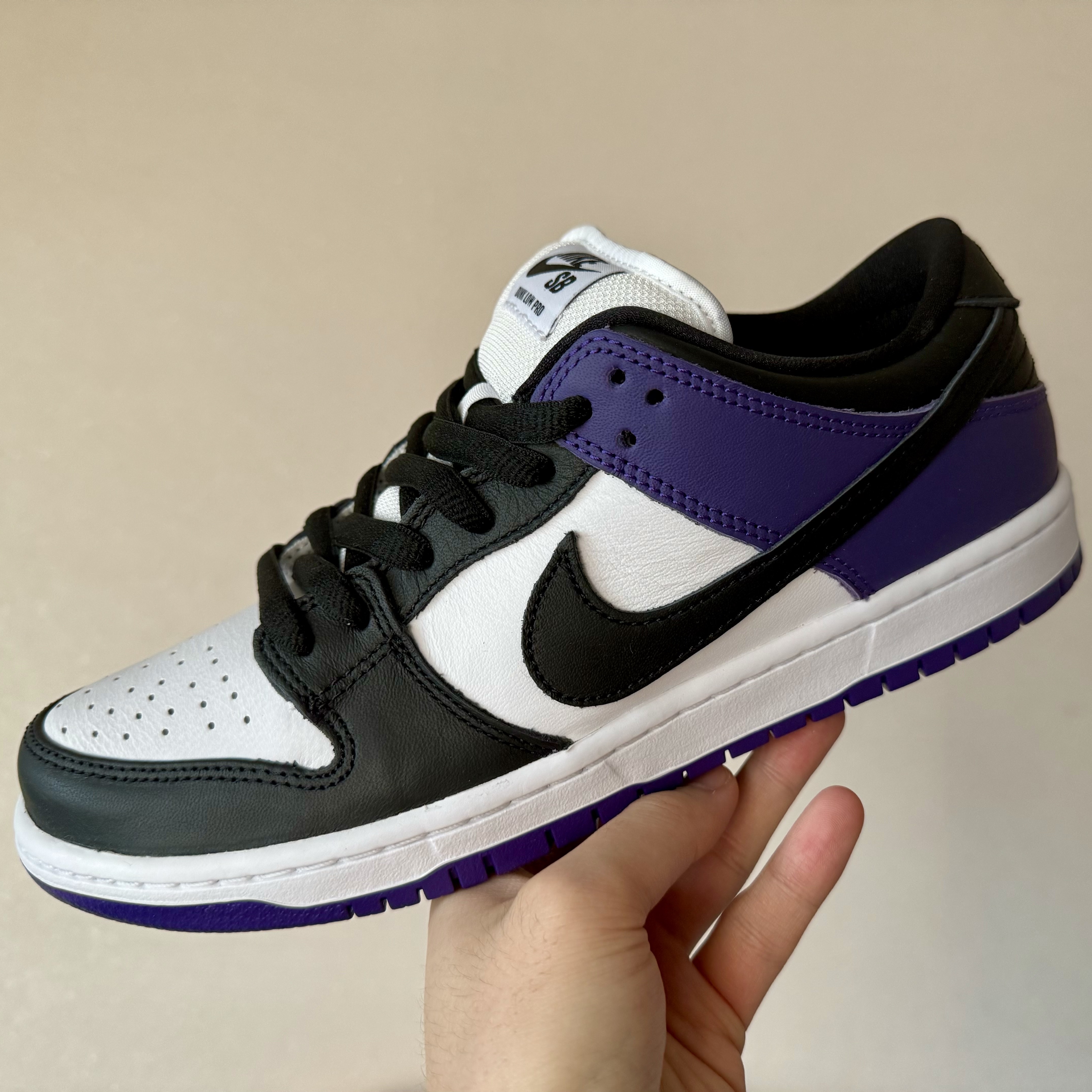 Nike SB Dunk Low Pro Court Purple 착용 스타일