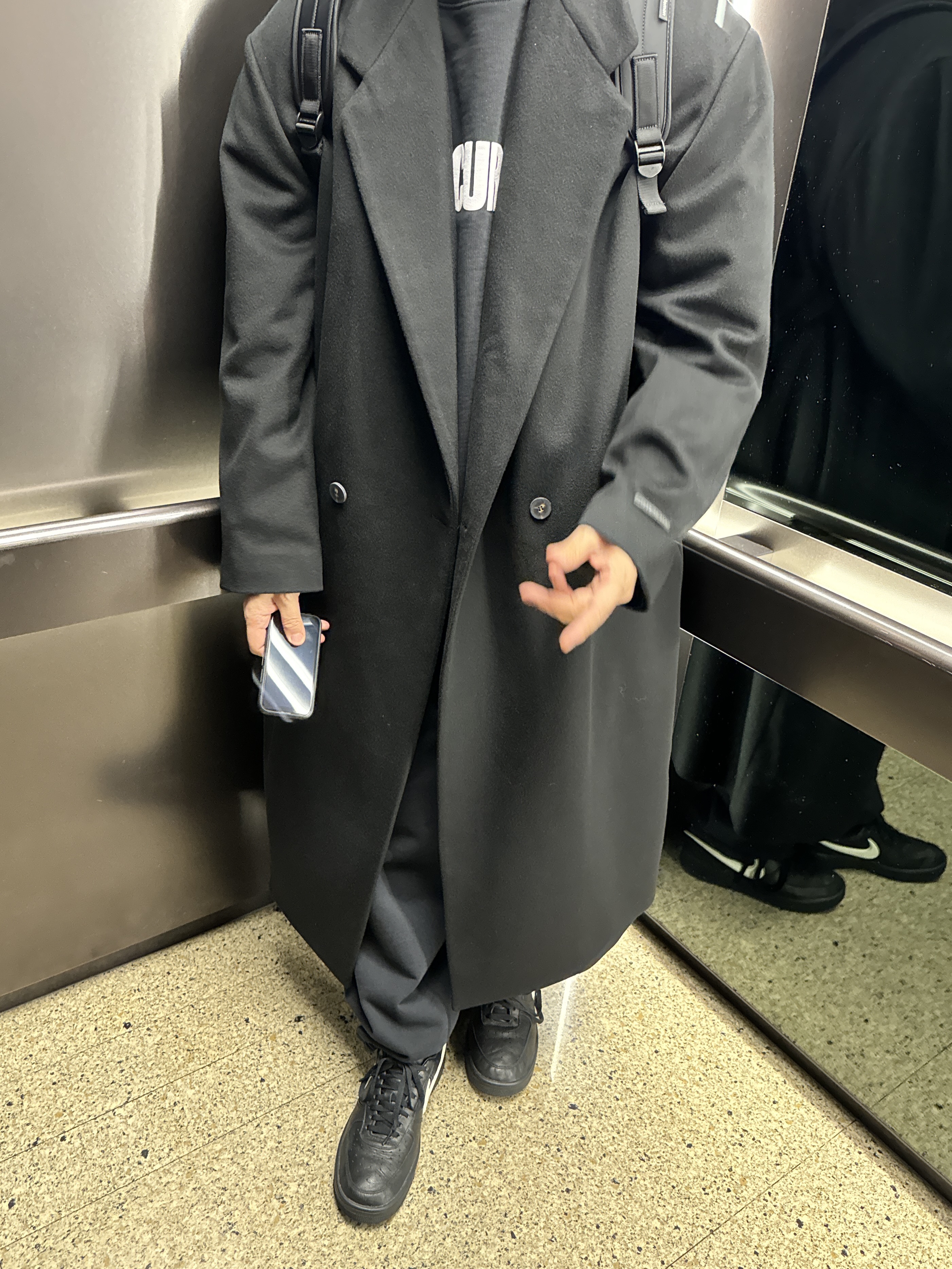 Apple iPhone 13 Mini 512GB Starlight (Korean Ver.), Nike x Ambush Air Force 1 Low SP Black 착용 스타일 - 1