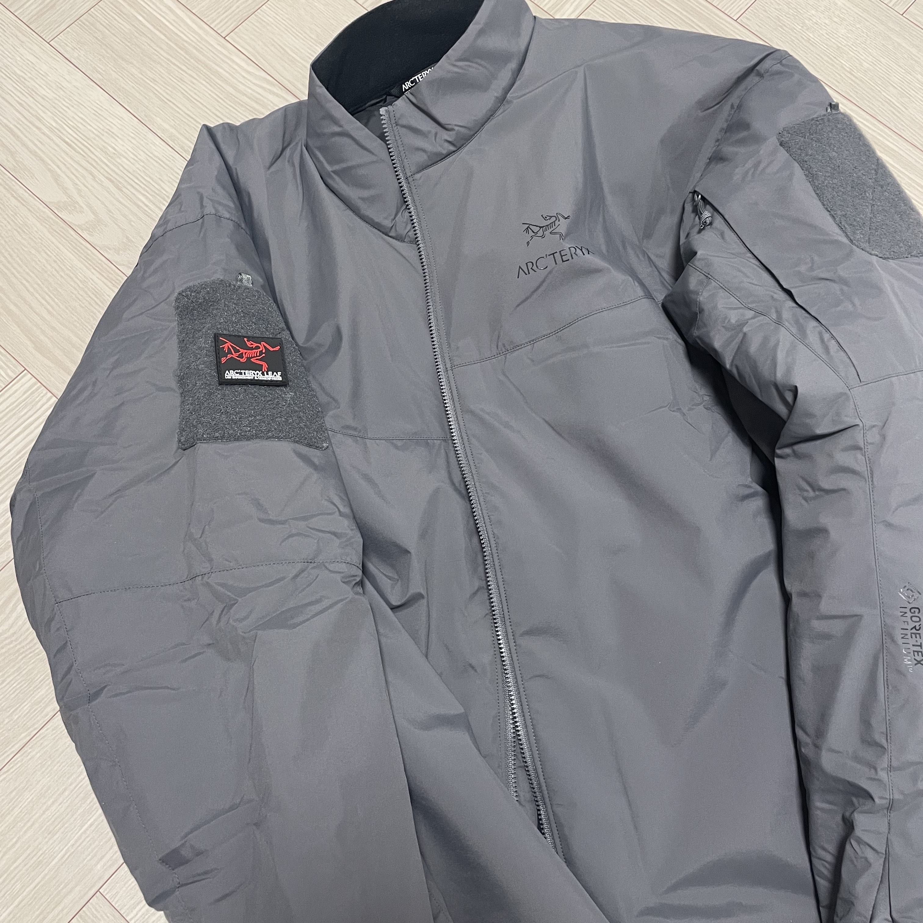 Arc'teryx LEAF Cold WX Jacket LT Gen 2 Wolf 착용 스타일