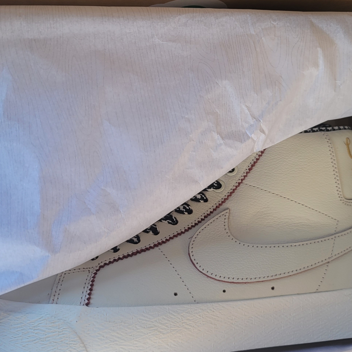 Nike x Welcome Skateboarding SB Zoom Blazer Mid Sail 착용 스타일 - 2