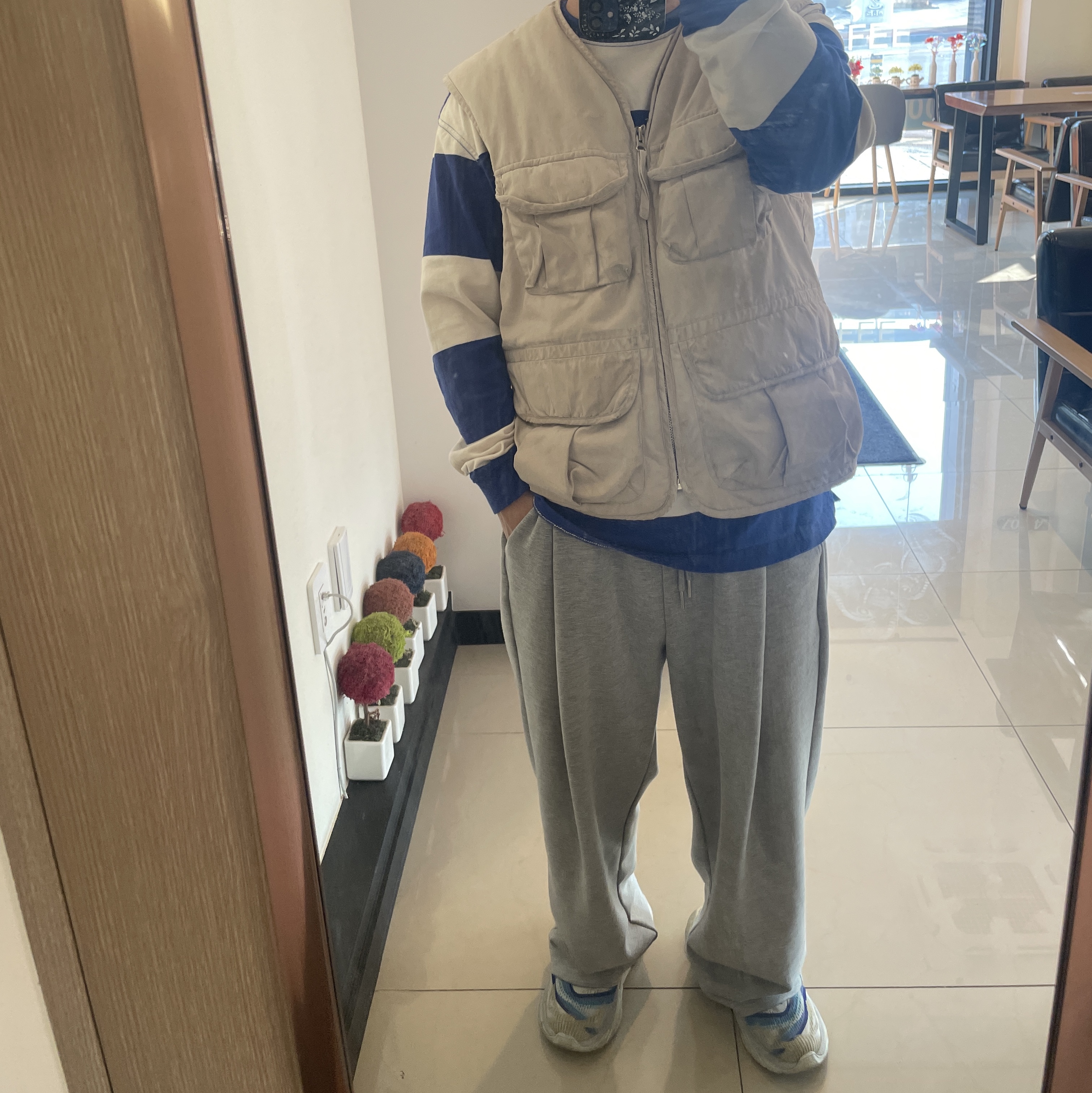Hoka Clifton Edge Dazzling Blue 착용 스타일