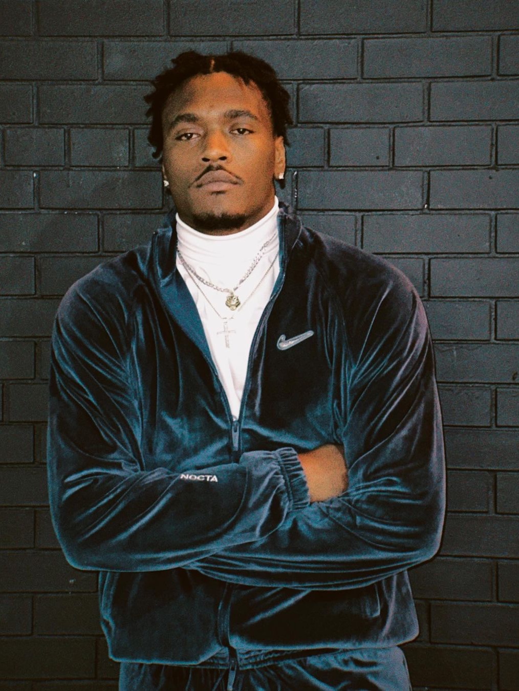 Nike x Drake Nocta Travel Jacket Armory Navy 착용 스타일 - 2