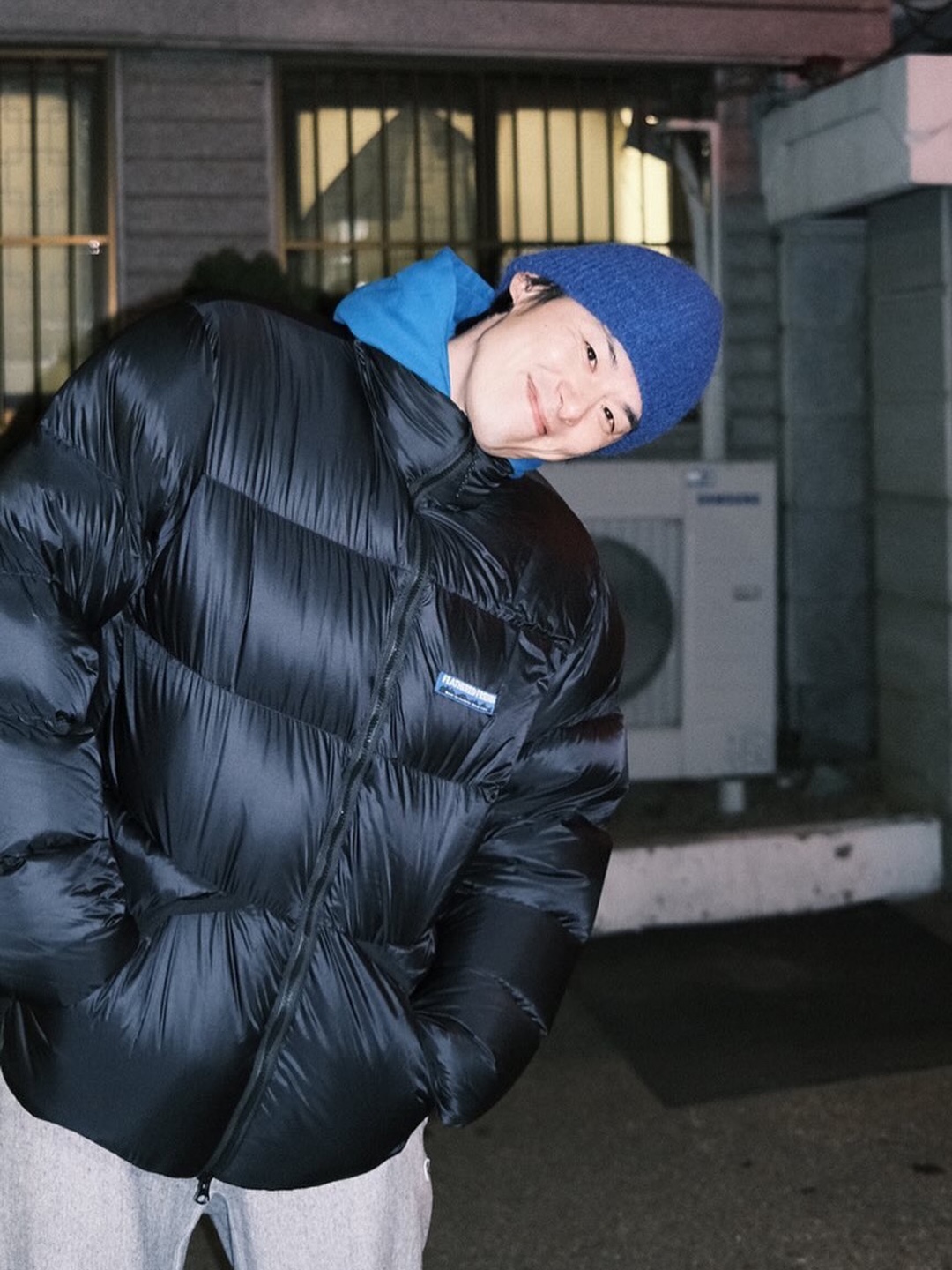 Nike ACG Therma-Fit ADV Lunar Lake Puffer Jacket Black - Asia, The North Face 1996 Eco Nuptse Jacket Black 착용 스타일 - 5