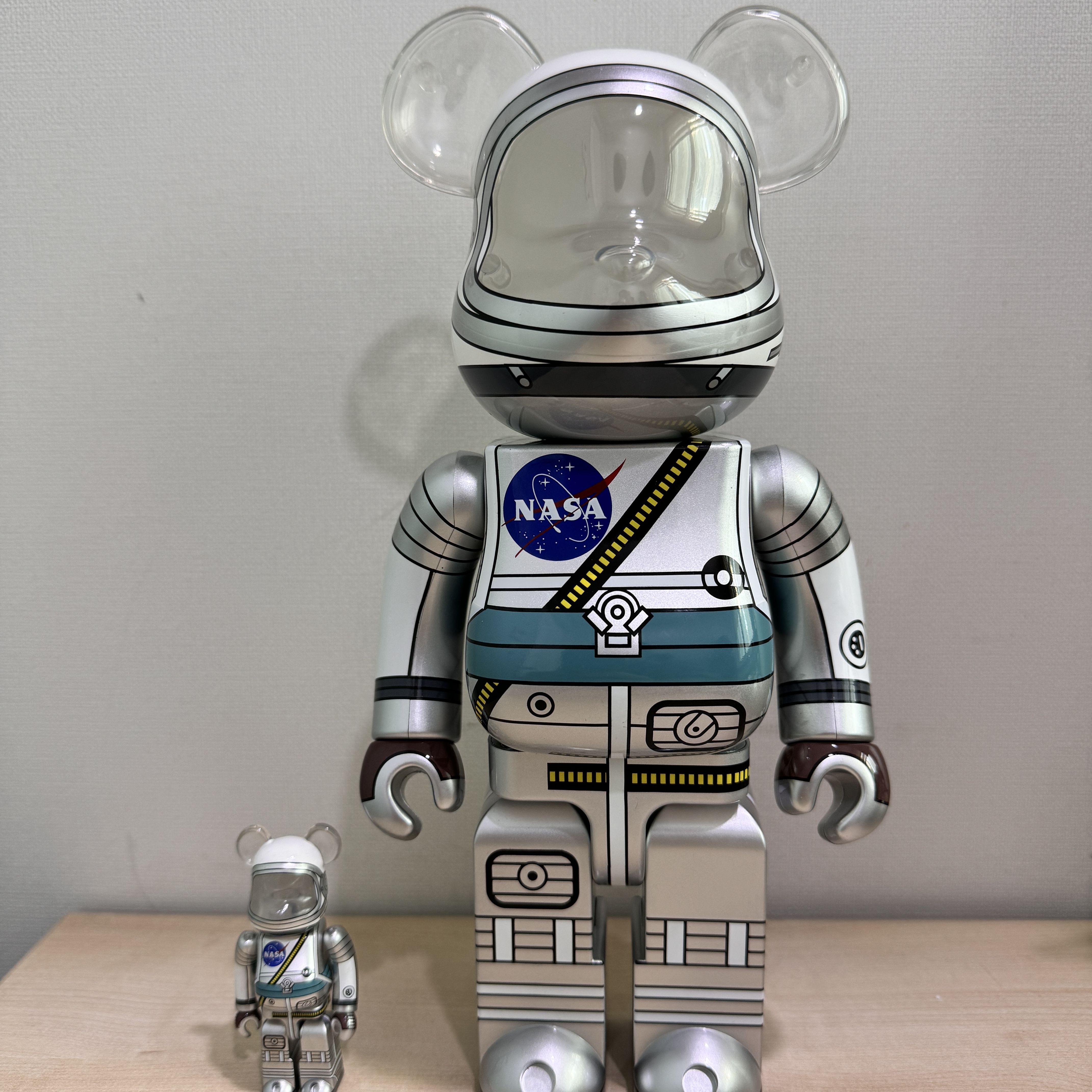 Bearbrick Project Mercury Astronaut 100% & 400% Set 착용 스타일