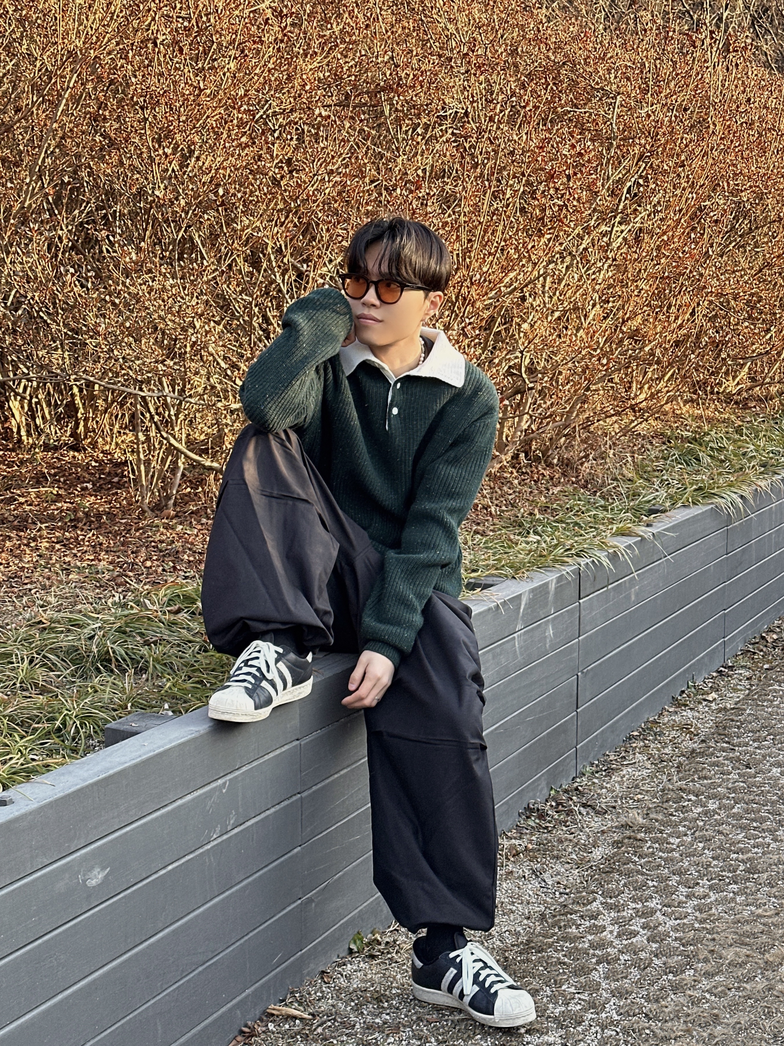 Adidas Superstar 82 Black White 착용 스타일 - 3