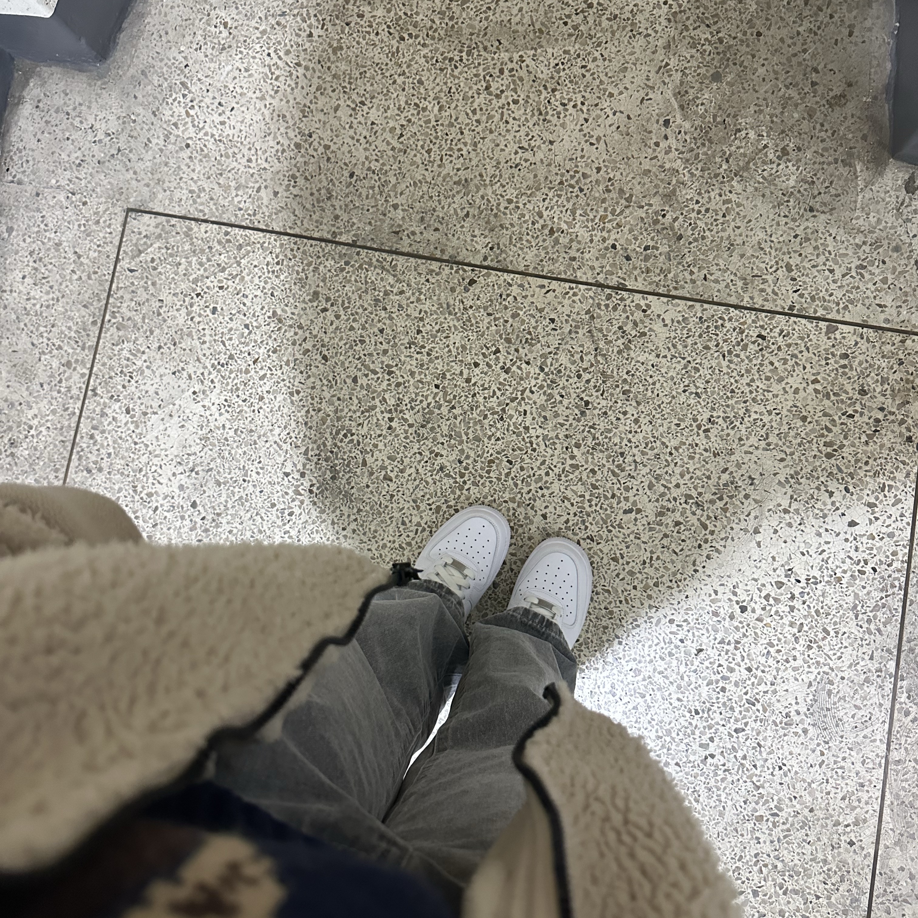 (W) Nike Air Force 1 '07 Low White 착용 스타일