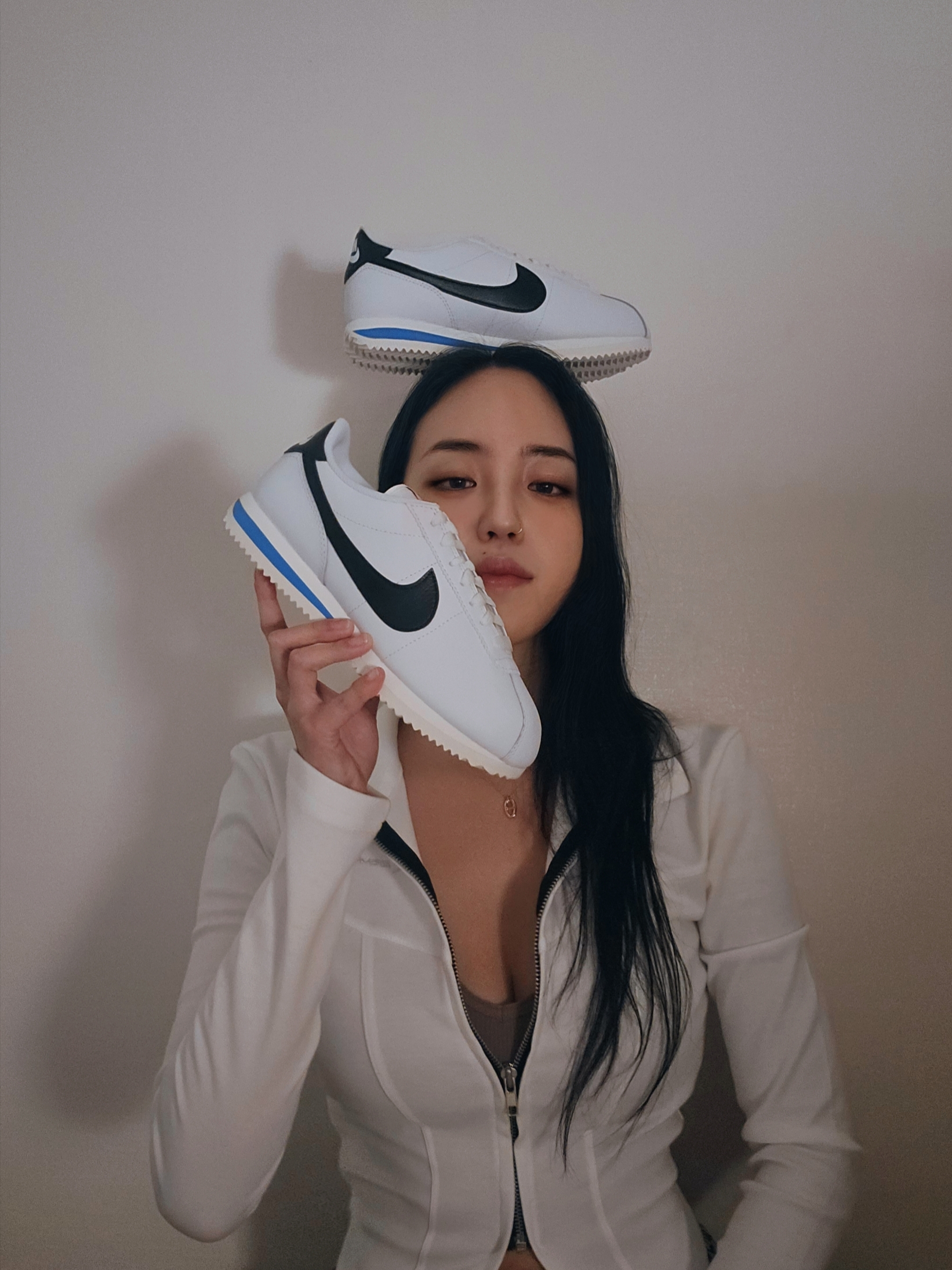 (W) Nike Cortez White and Black 착용 스타일