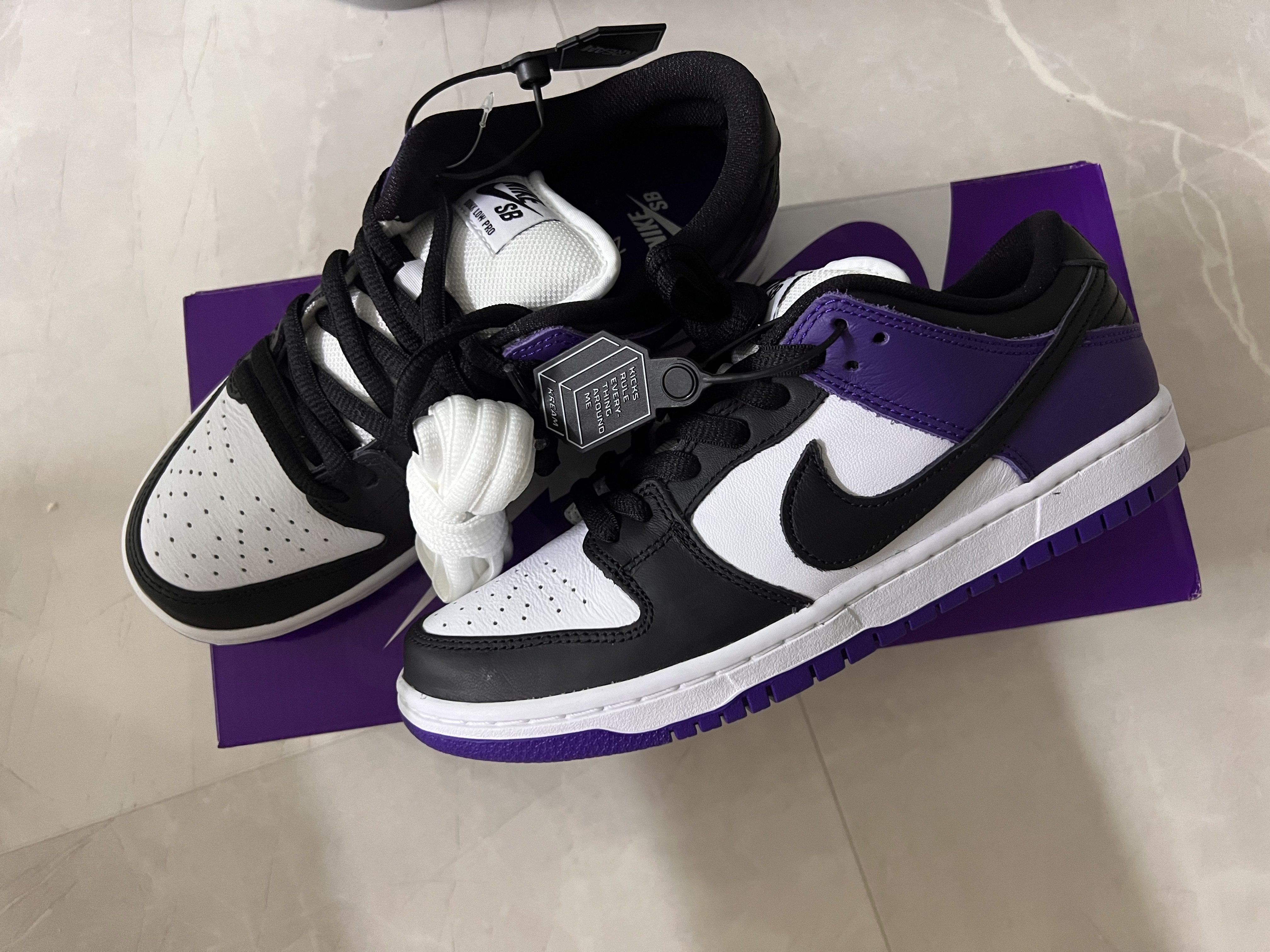 Nike SB Dunk Low Pro Court Purple 착용 스타일