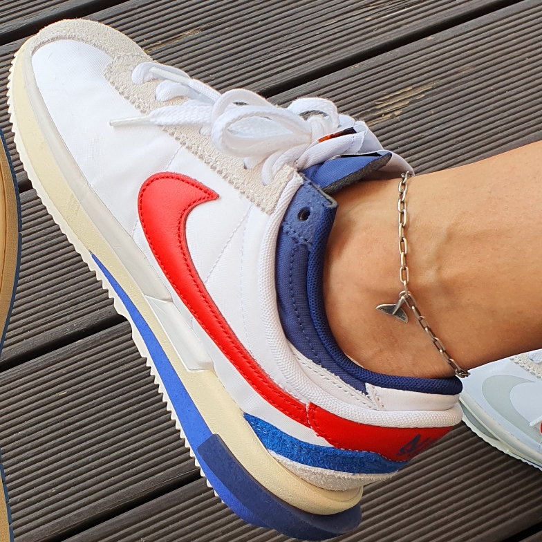 Nike x Sacai Zoom Cortez SP White and University Red 착용 스타일