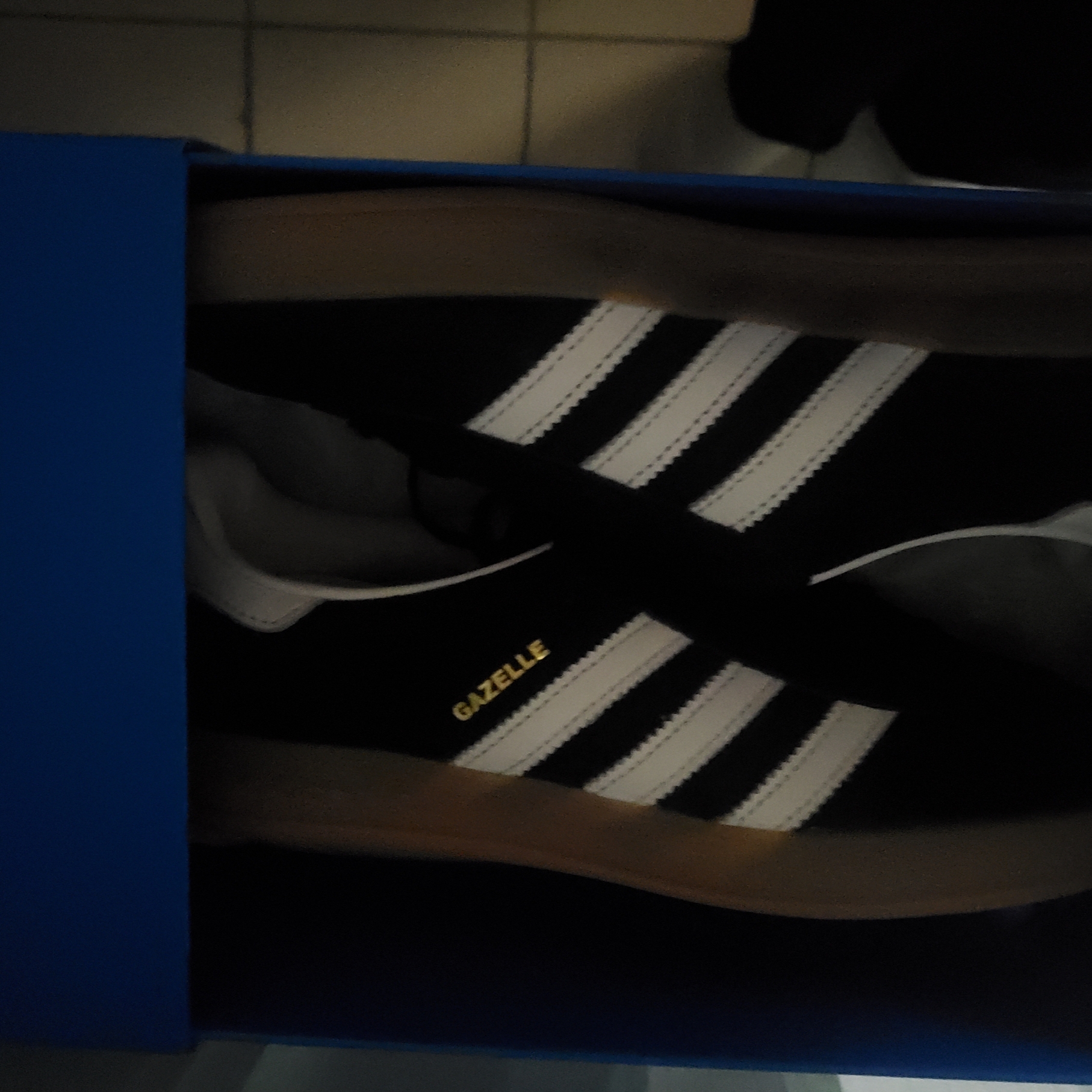 Adidas Gazelle Indoor Core Black 착용 스타일