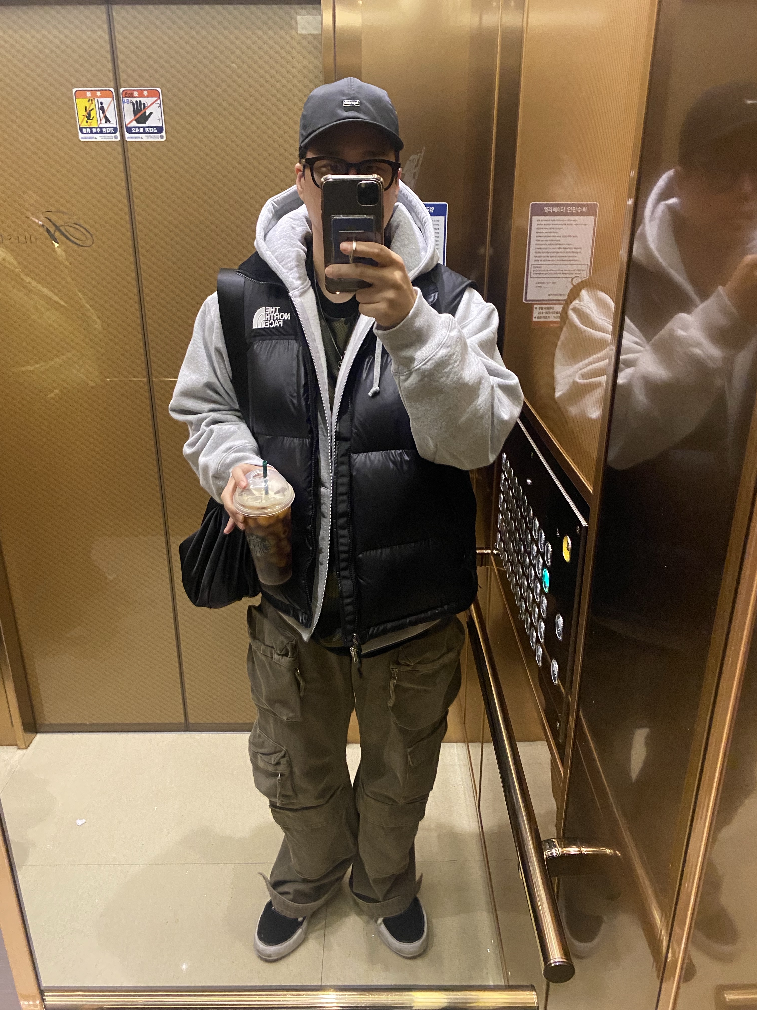 Supreme Enamel Logo 6-Panel Black - 23FW, Supreme S Logo Zip Up Hooded Sweatshirt Heather Grey - 23FW 착용 스타일