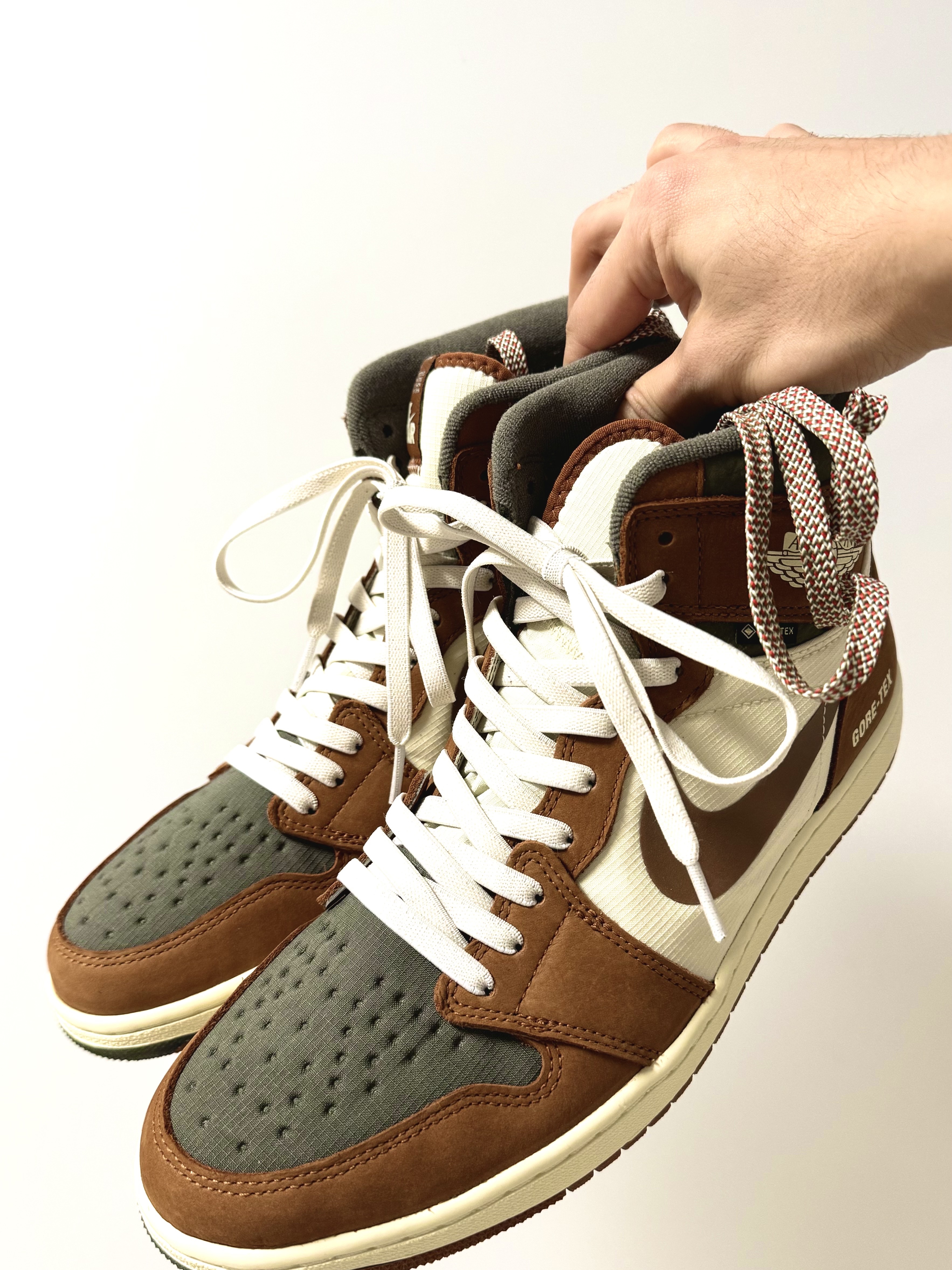 Jordan 1 Element Gore-Tex Legend Coffee 착용 스타일