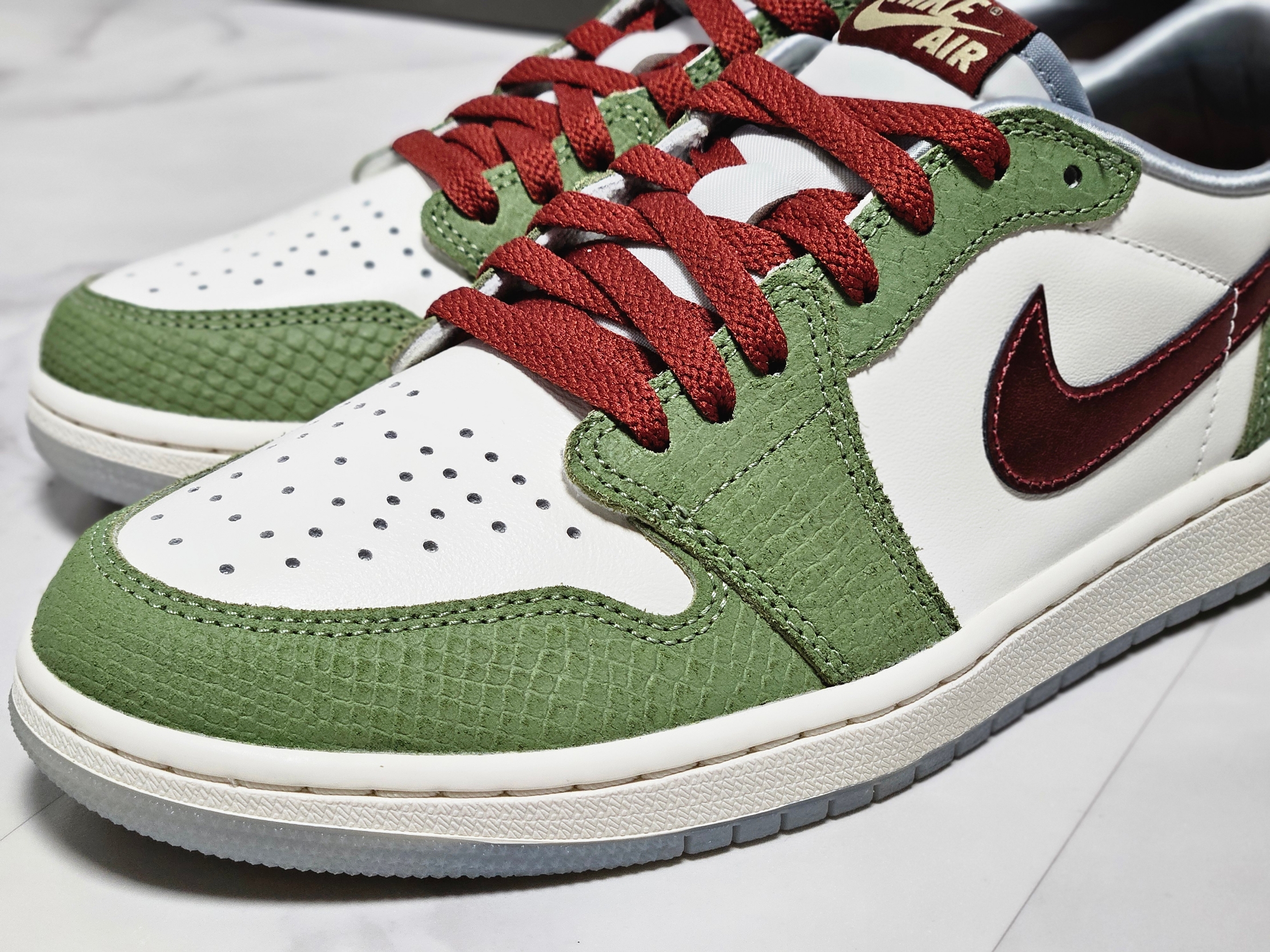 Jordan 1 Retro Low OG Chinese New Year 착용 스타일 - 5