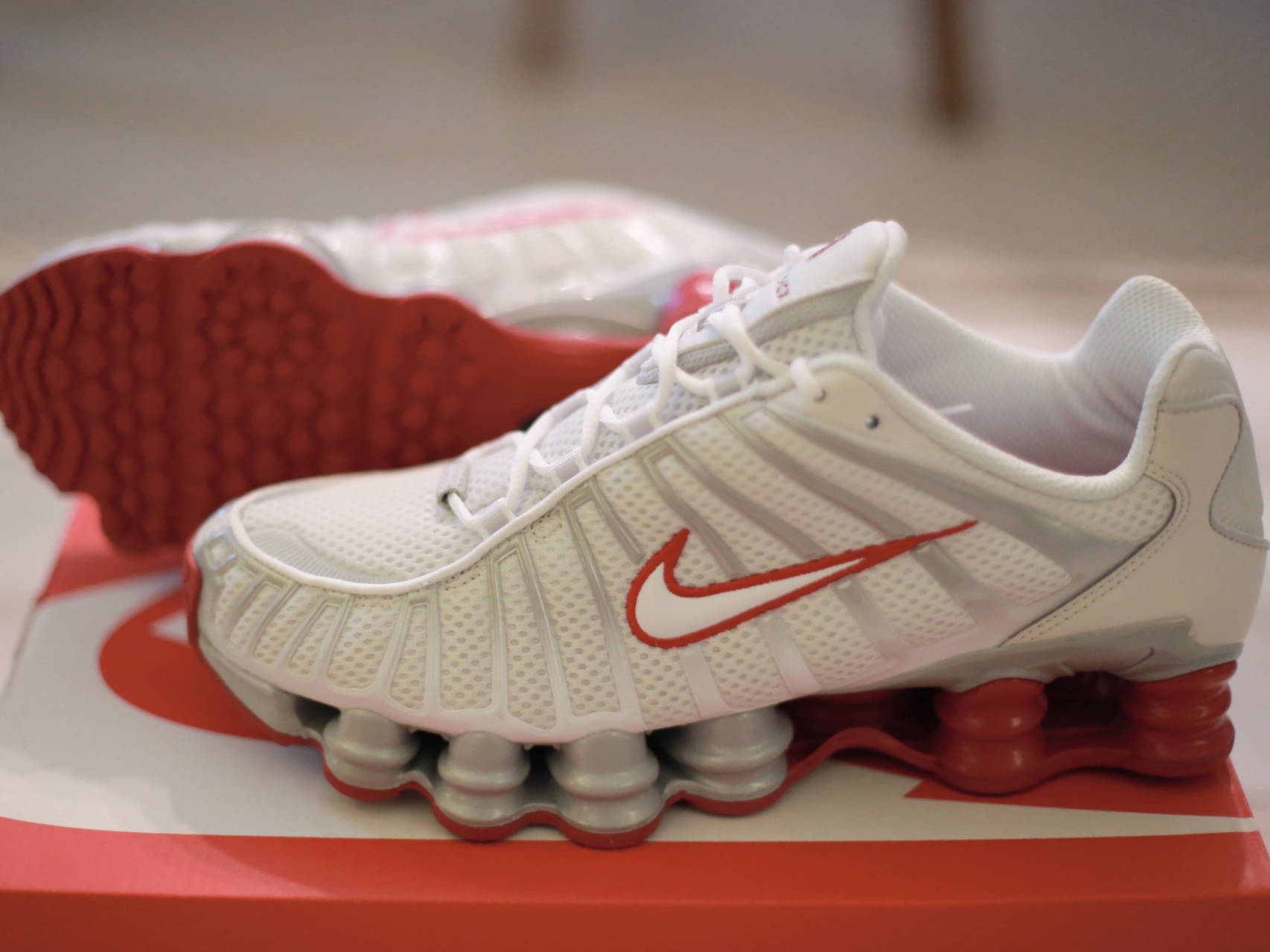 (W) Nike Shox TL Platinum Tint 착용 스타일 - 4