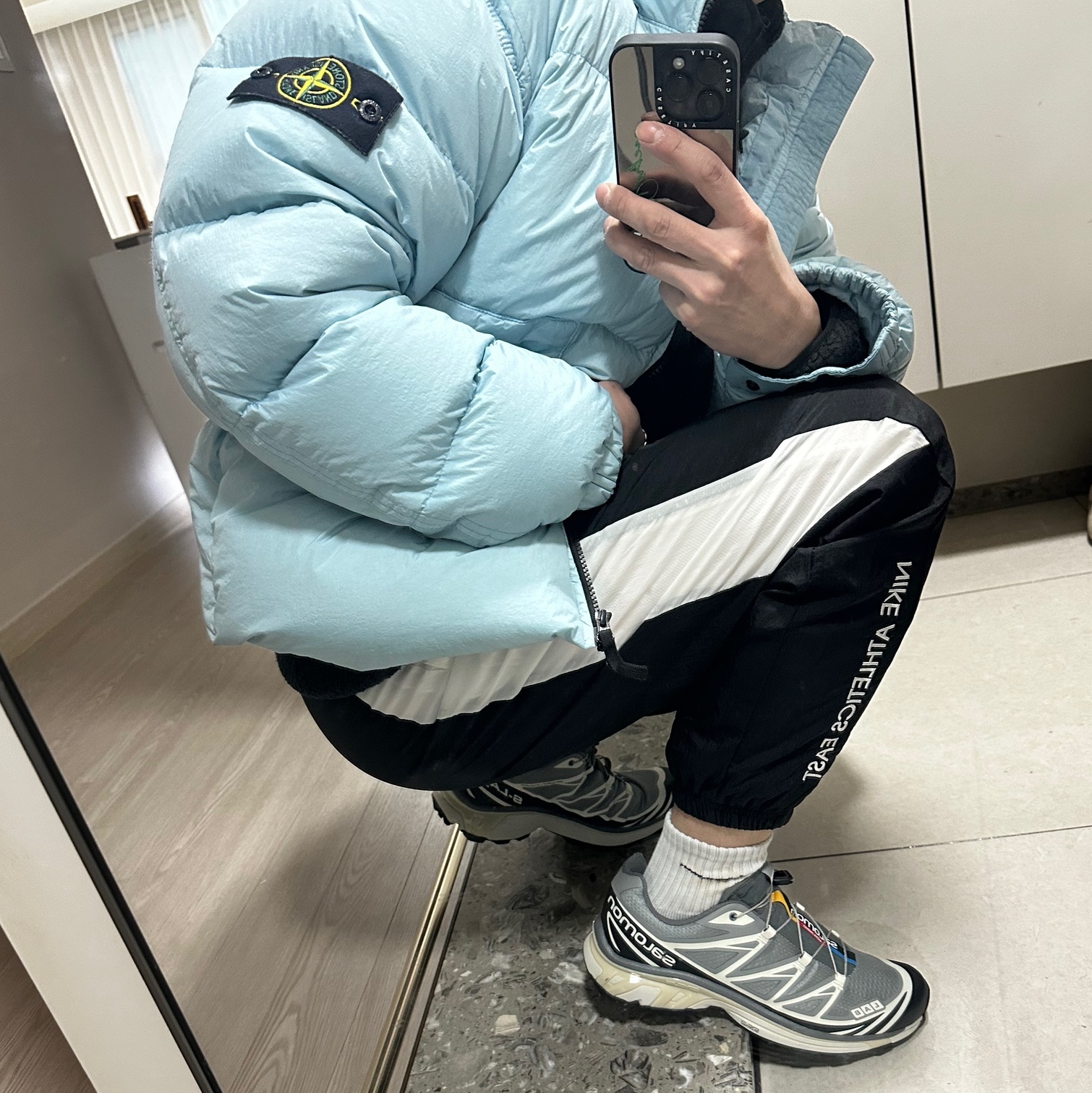 Salomon XT-6 Recut Phantom Vanilla Ice 착용 스타일