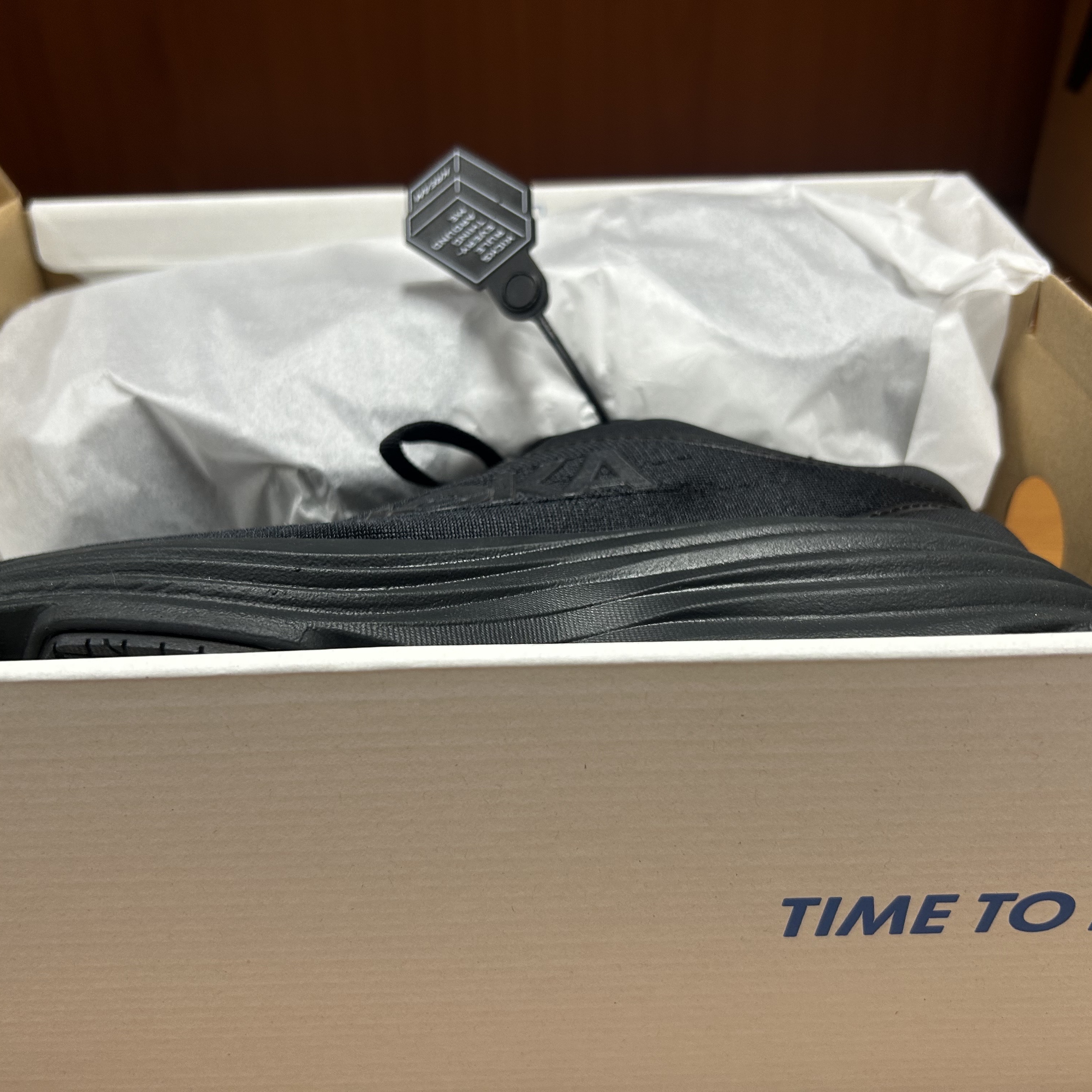 Hoka Bondi 8 Black - Wide 착용 스타일