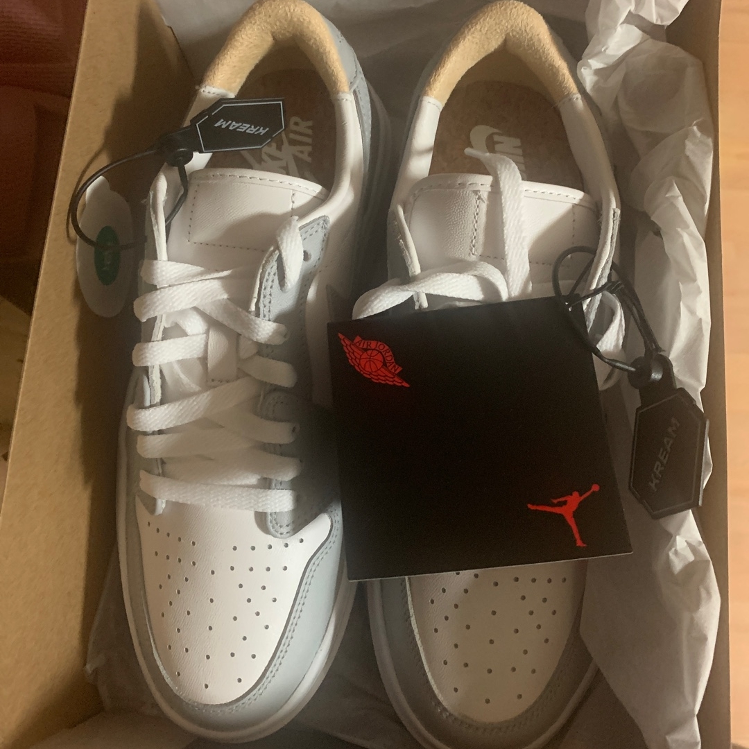 (W) Jordan 1 Elevate Low White and Wolf Grey 착용 스타일