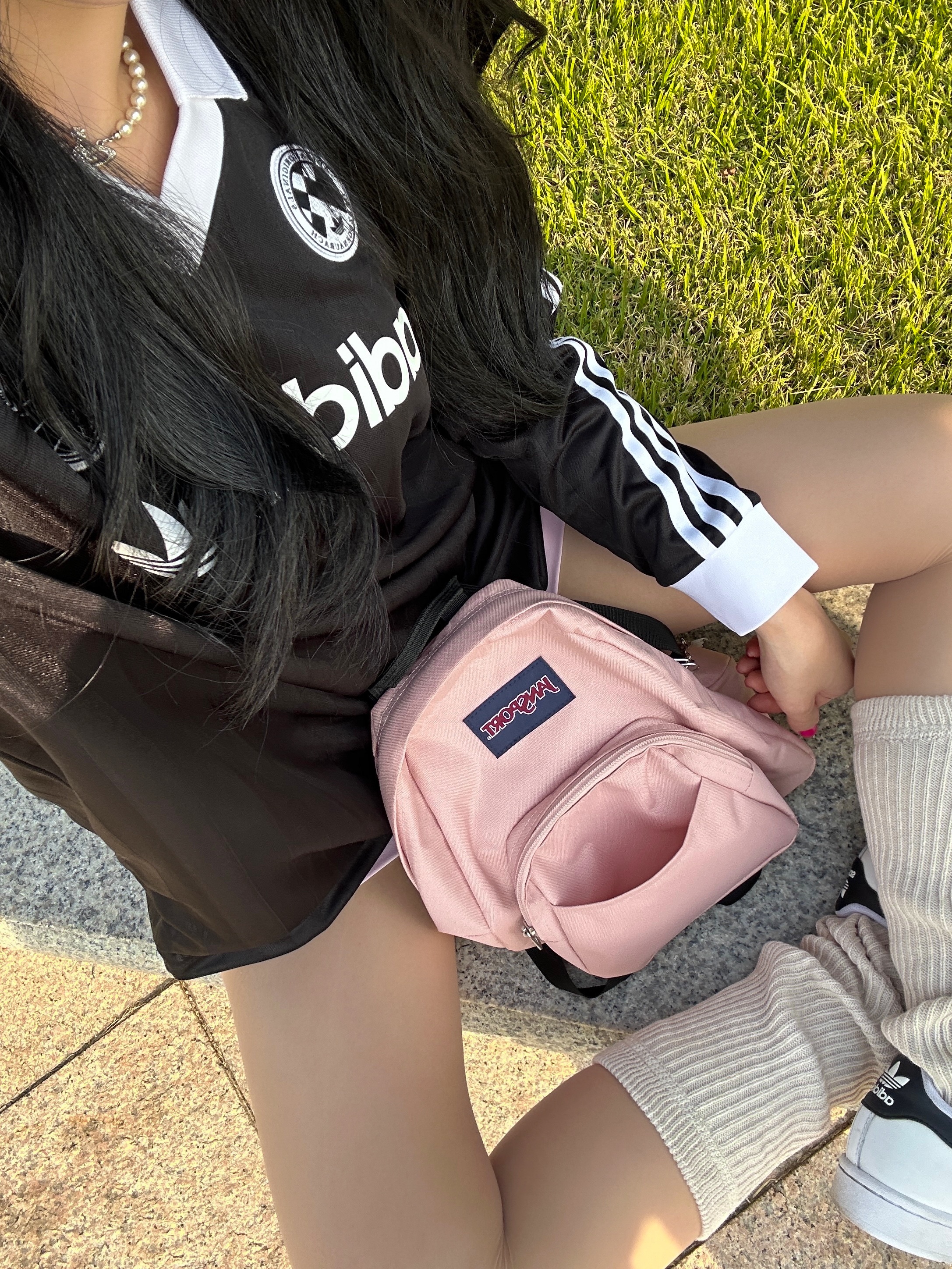 (W) Adidas Football Long Sleeve T-Shirt Black - US Sizing, Jansport Half Pint Mini Backpack Misty Rose 착용 스타일 - 1