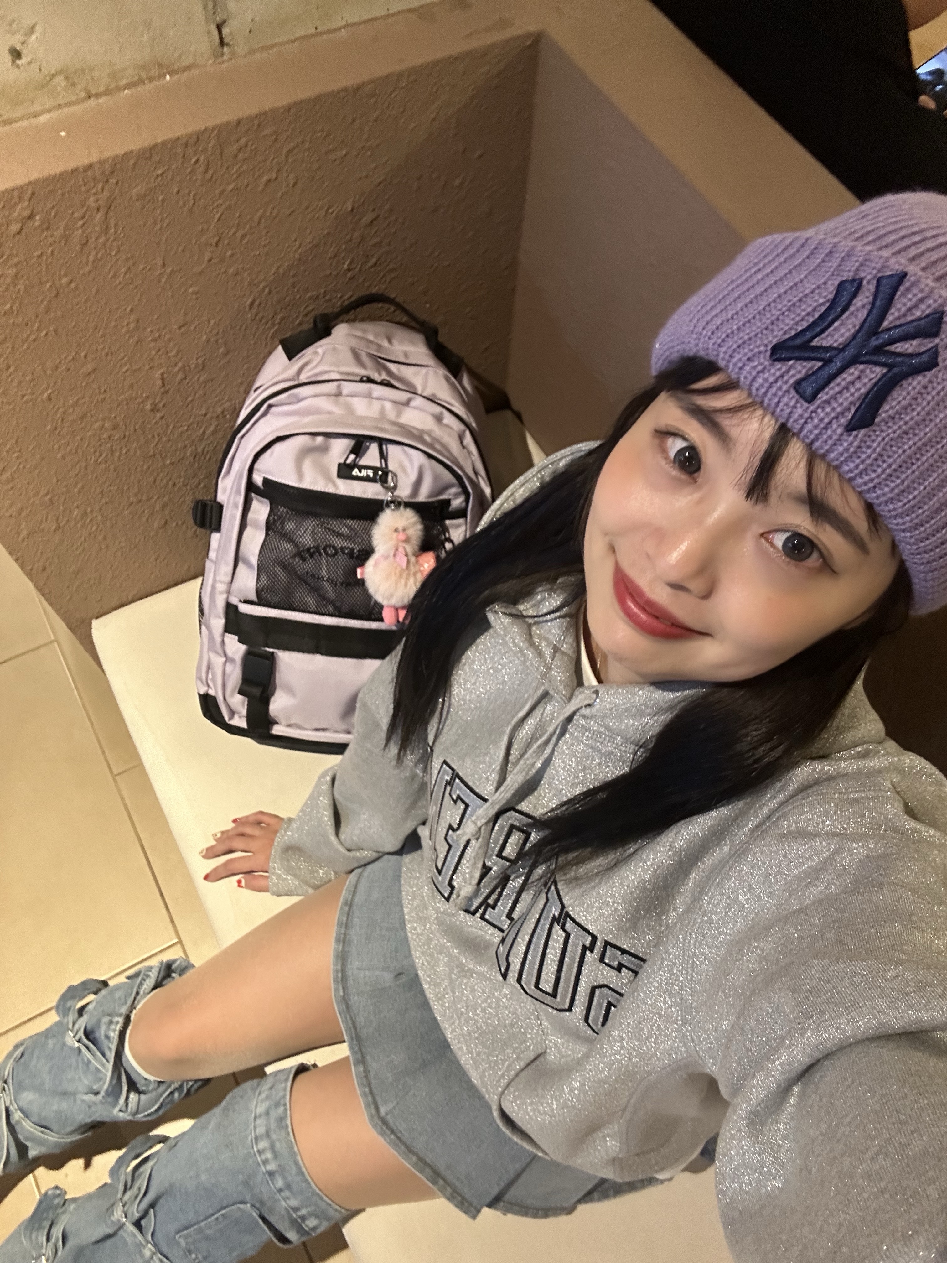 Supreme Glitter Arc Hooded Sweatshirt Heather Grey - 23SS 착용 스타일 - 6