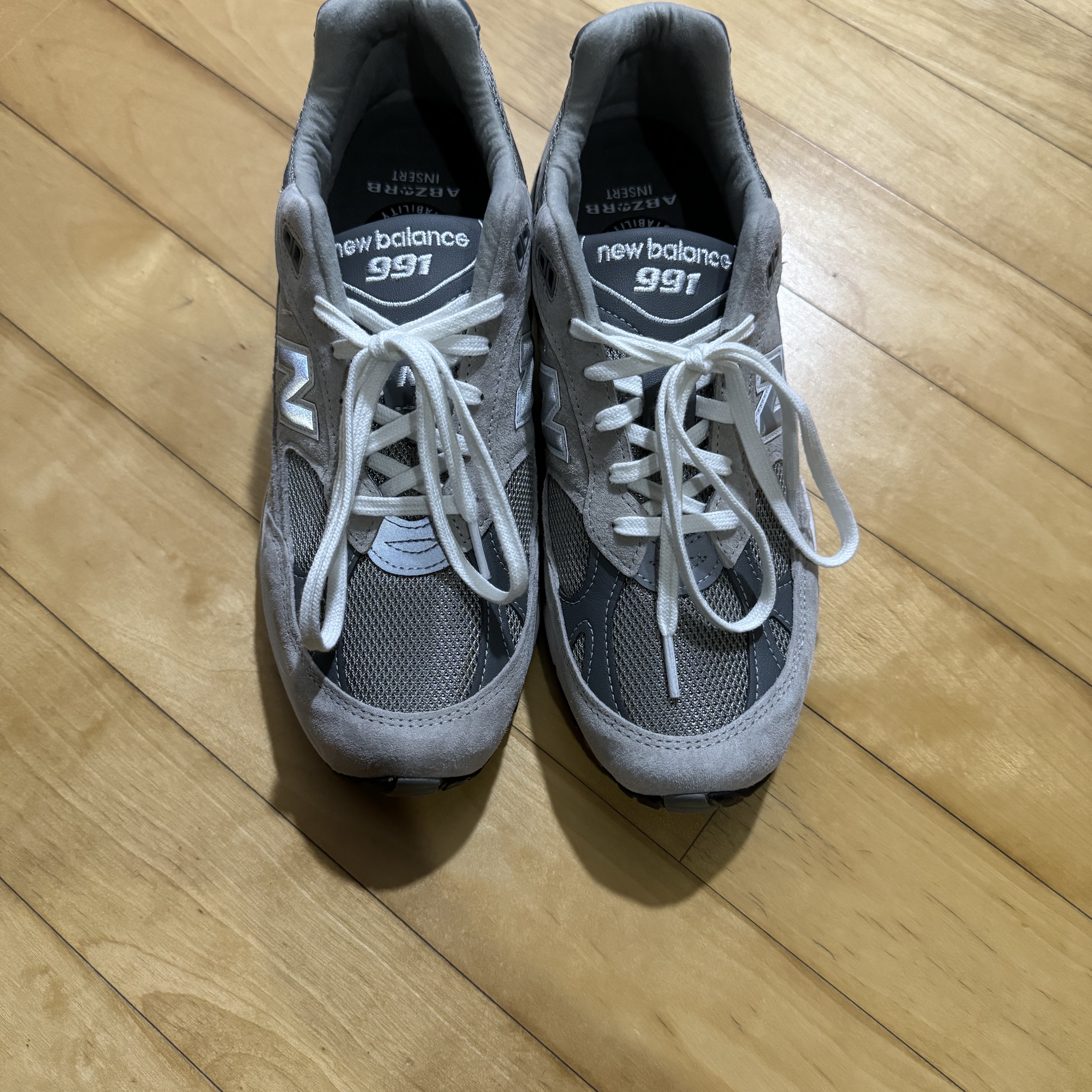 New Balance 991 Made in UK Grey 착용 스타일 - 1