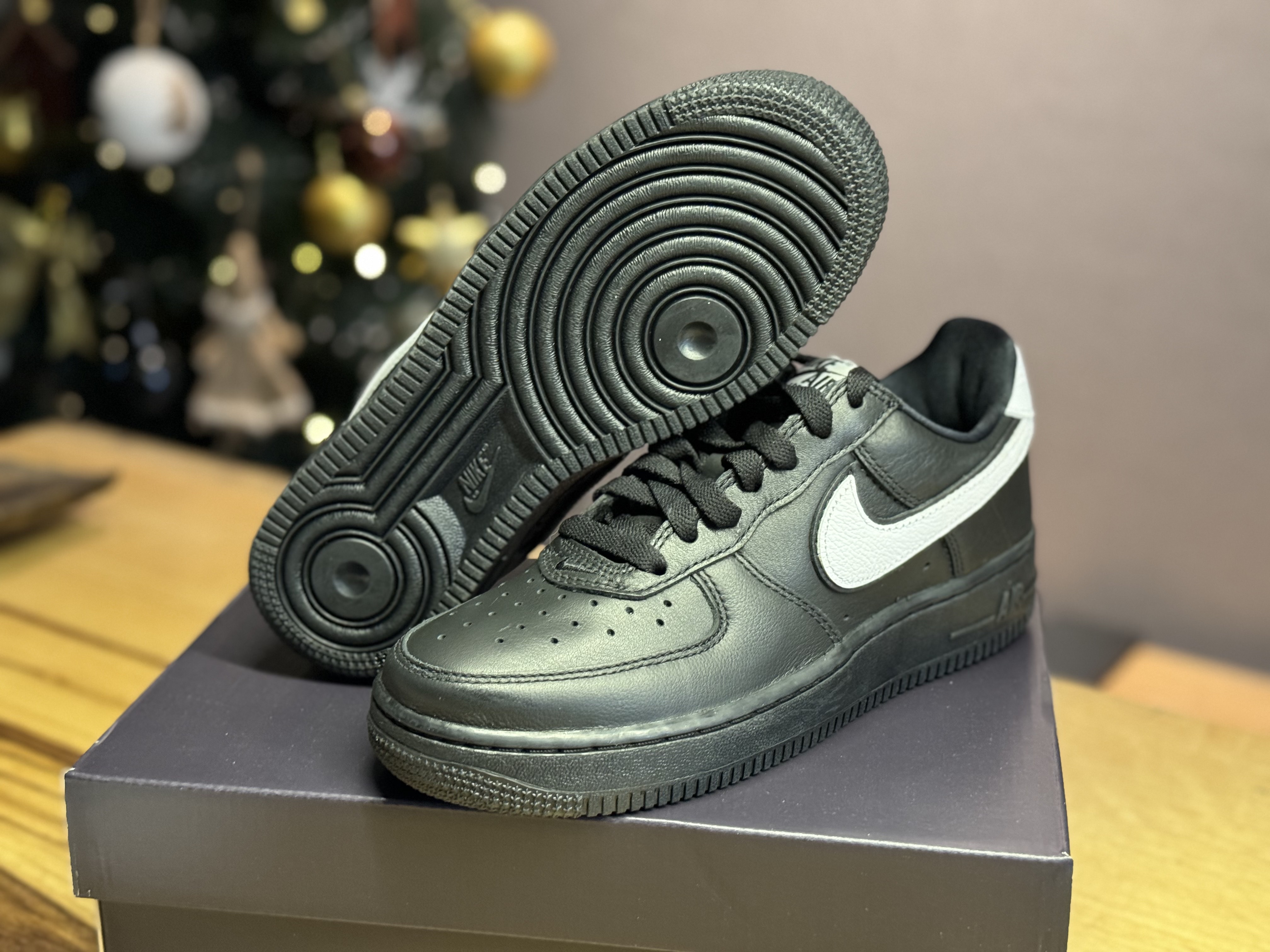Nike Air Force 1 Low QS Black White 착용 스타일 - 3