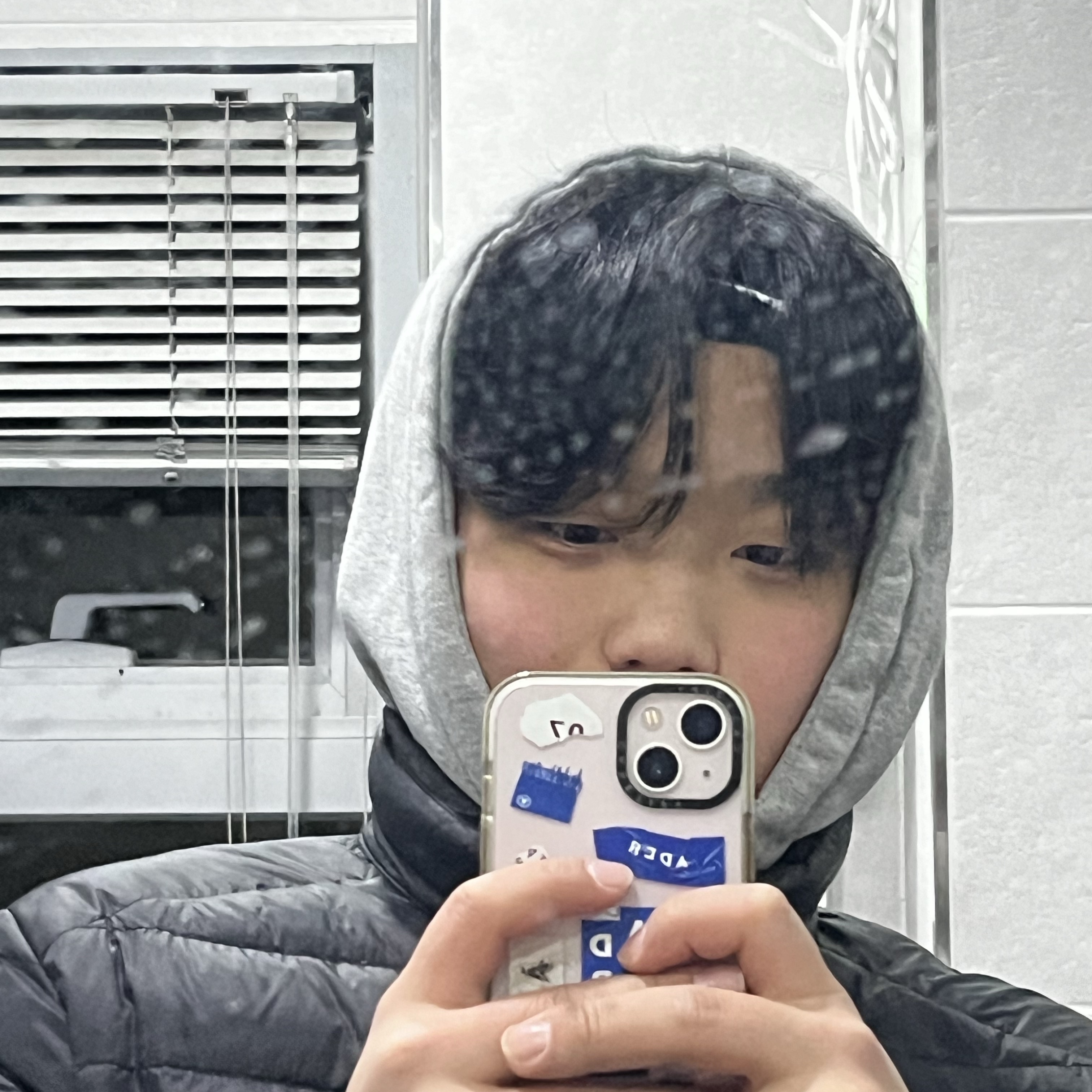 케이스티파이 x 아더에러 아더 스티커 아이폰 케이스 착용 스타일