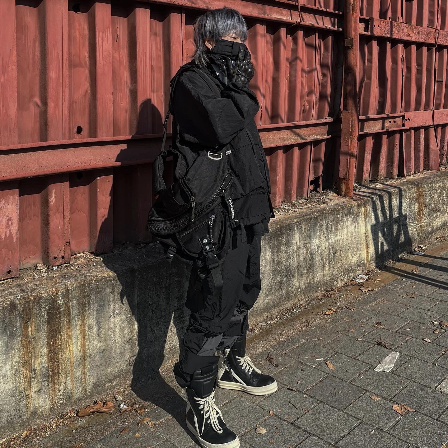 Rick Owens Geobasket Full Grain Calf Leather Strobe Sneakers Black Milk White 착용 스타일 - 1