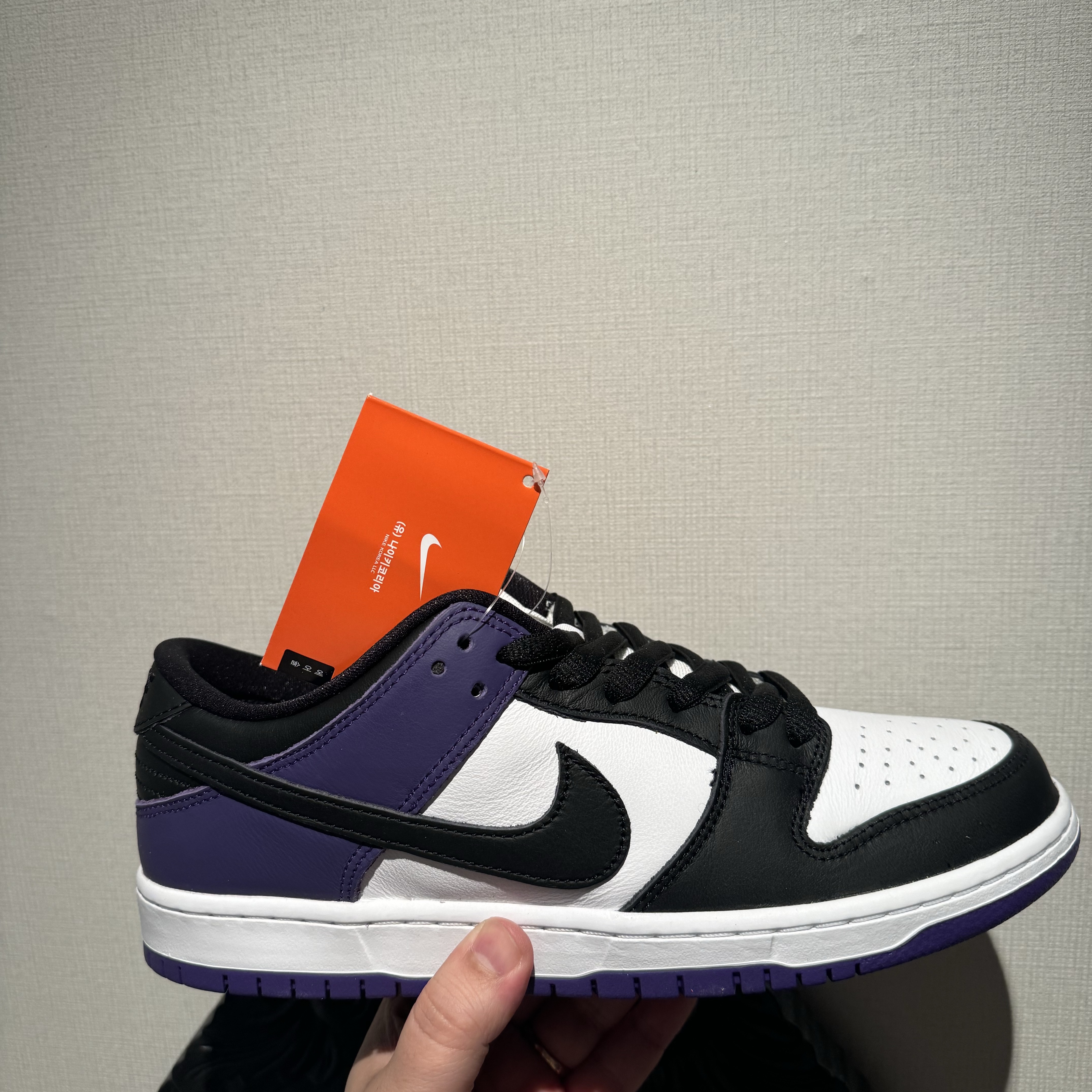 Nike SB Dunk Low Pro Court Purple 착용 스타일