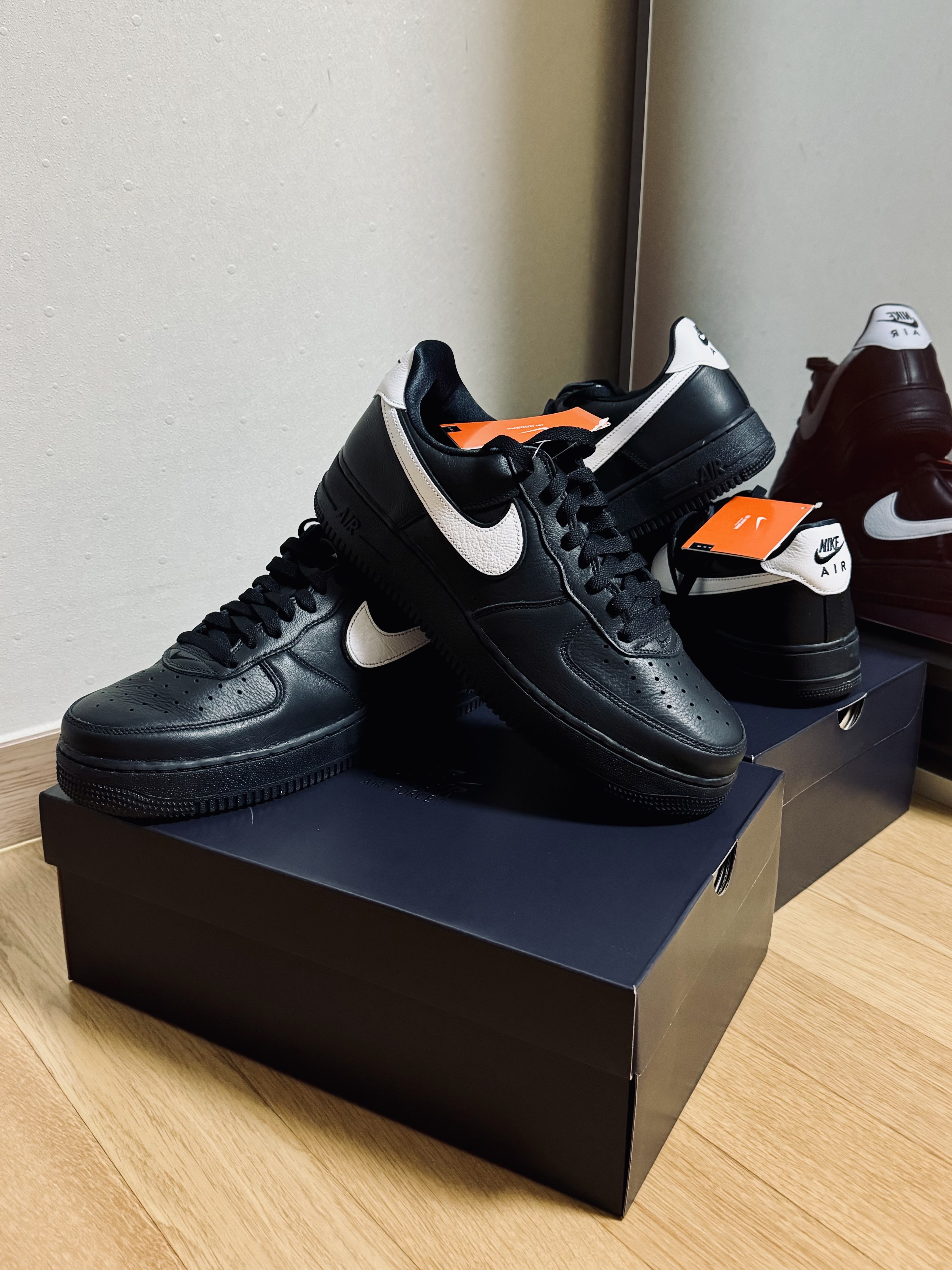 Nike Air Force 1 Low QS Black White 착용 스타일