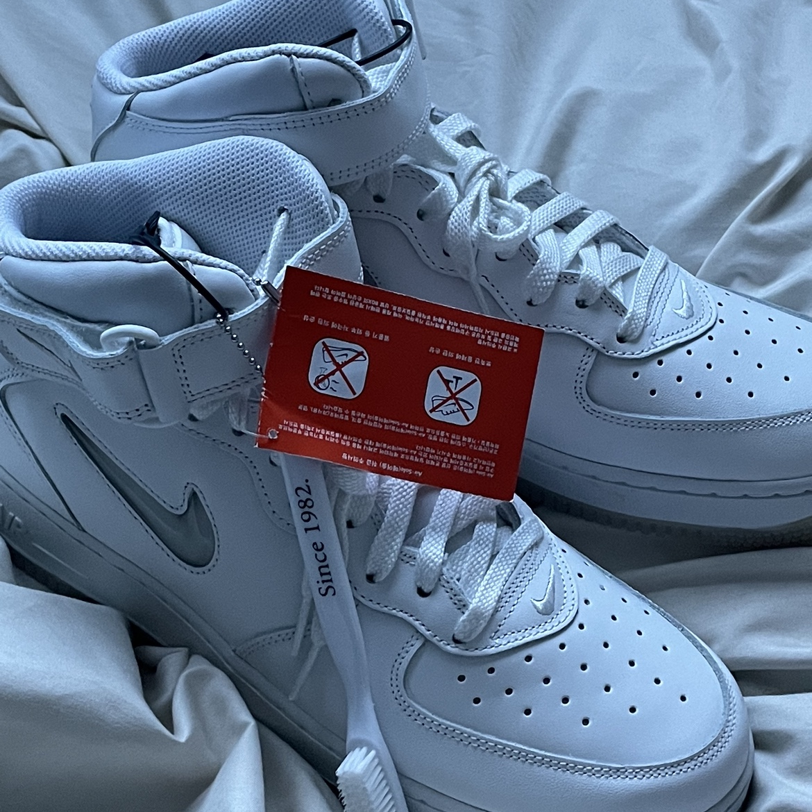 Nike Air Force 1 Mid '07 Color of the Month Summit White 착용 스타일