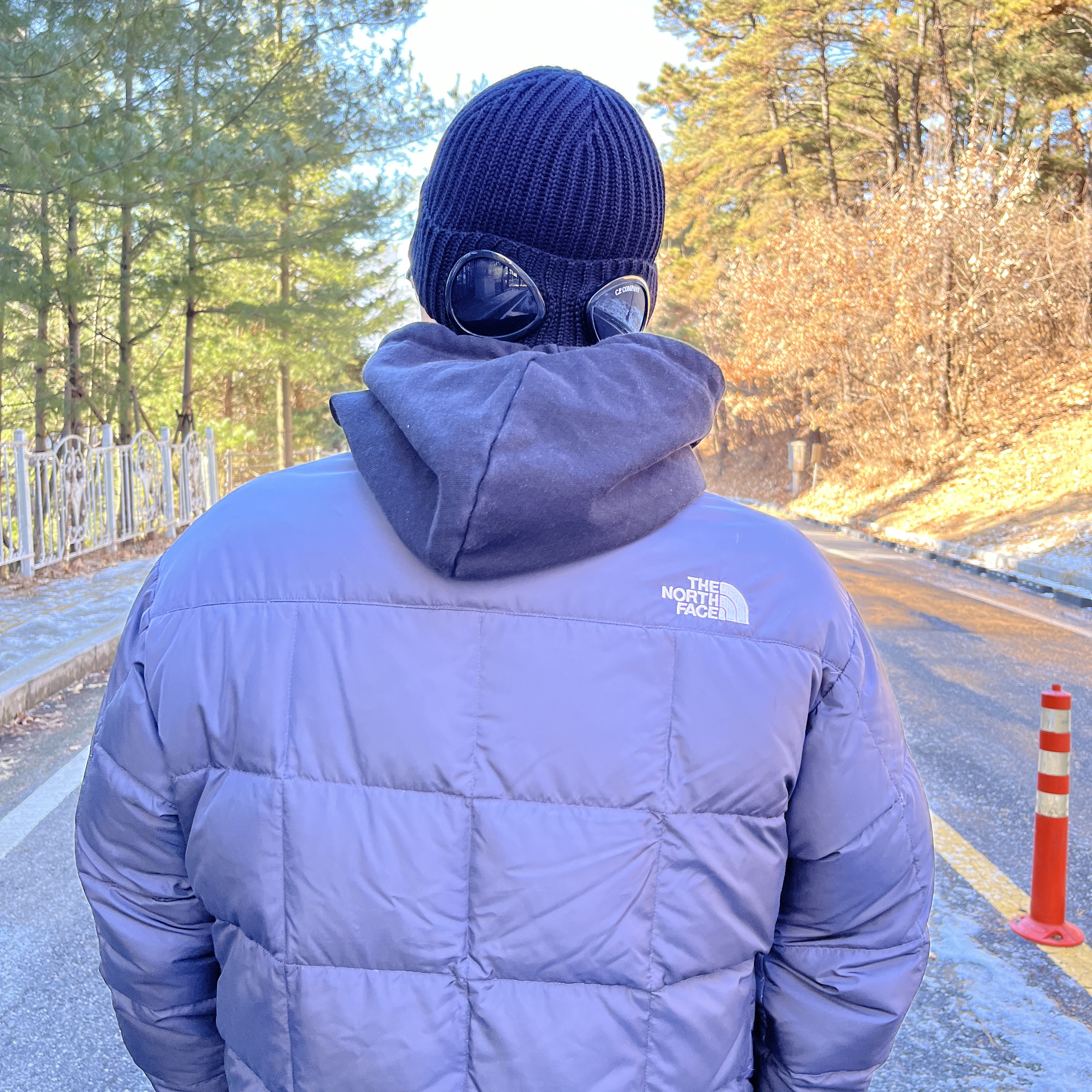 C.P. Company Extra Fine Merino Wool Goggle Beanie Black 착용 스타일