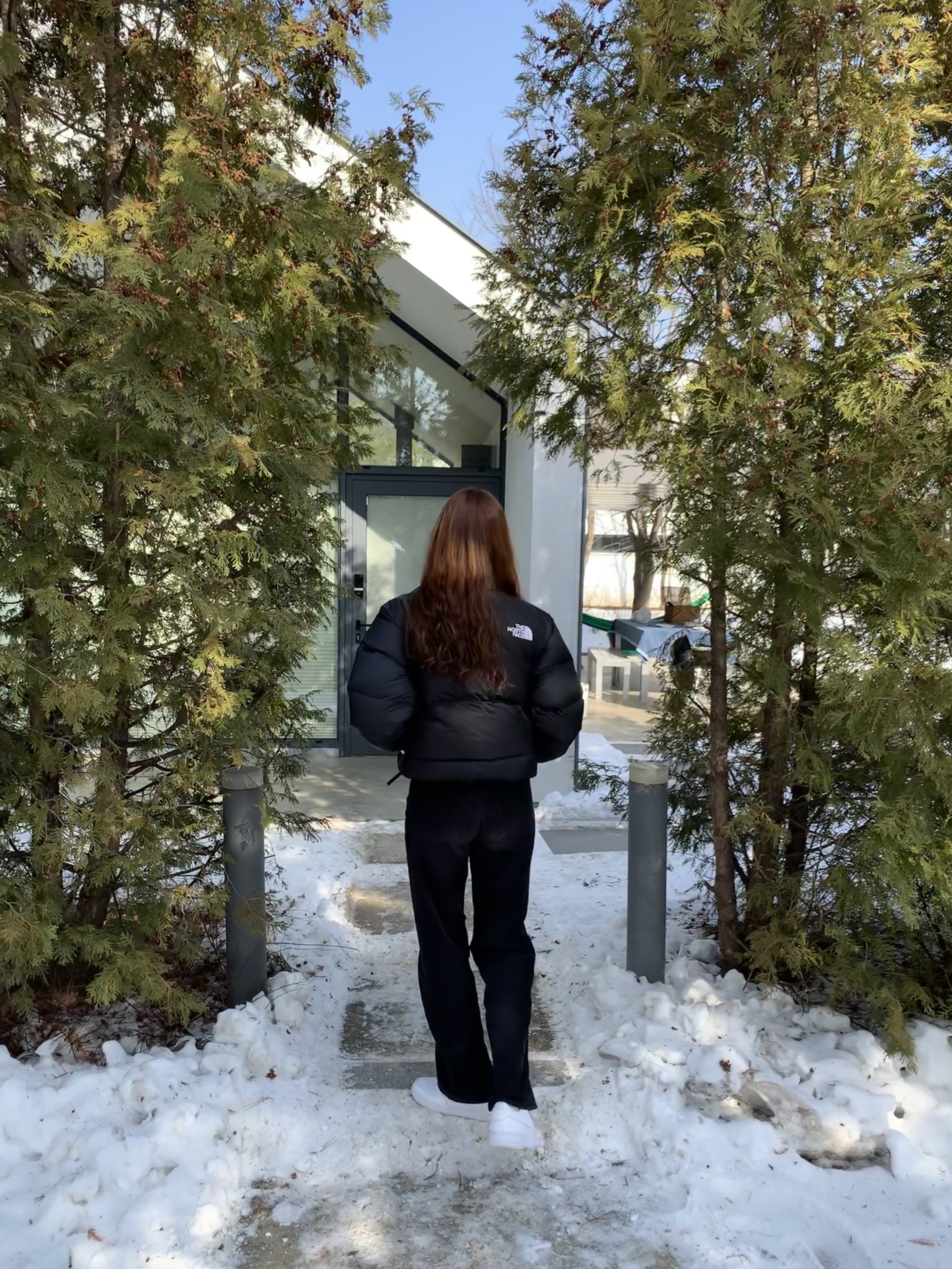 The North Face 1996 Eco Nuptse Jacket Black 착용 스타일