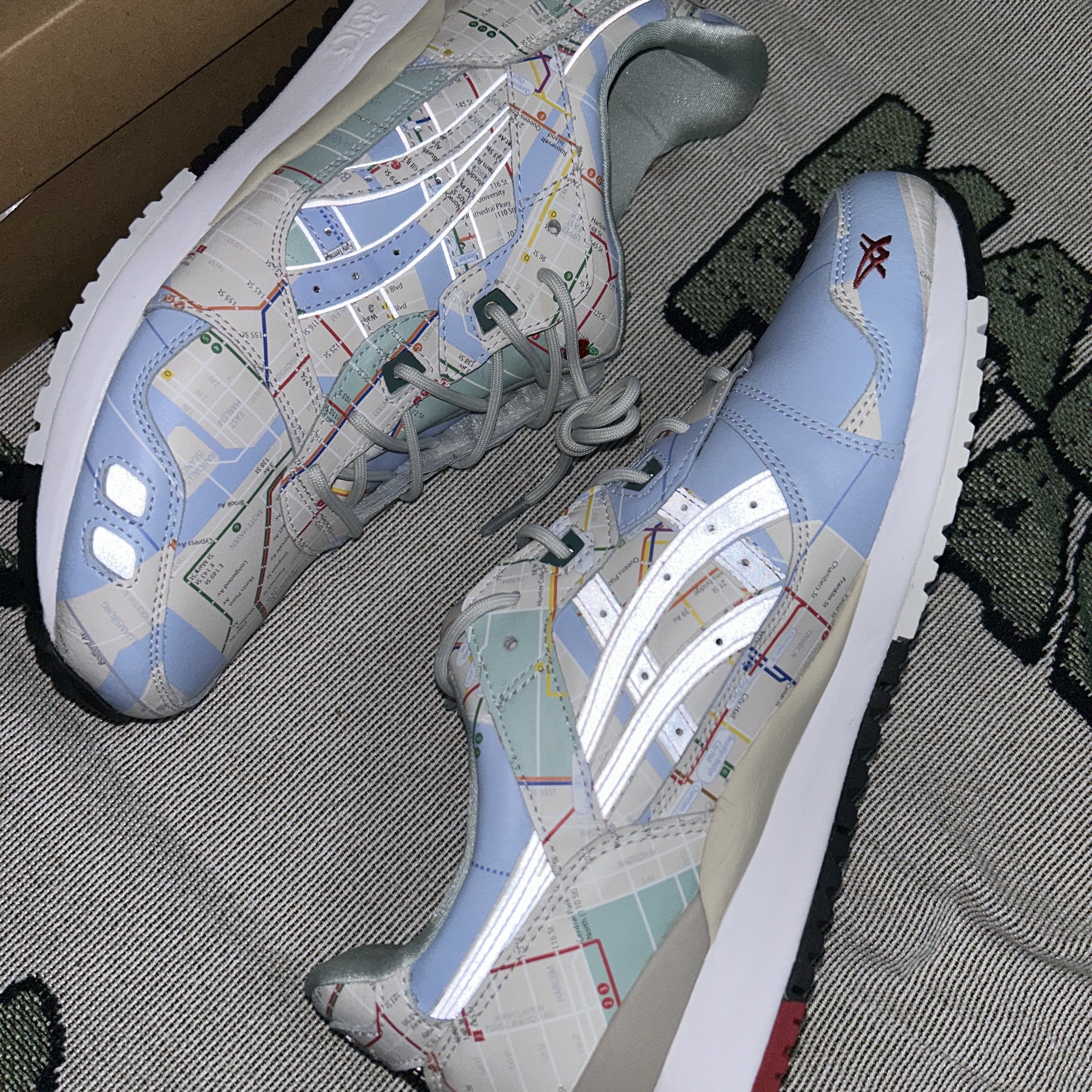 Asics x Atmos Gel-Lyte III OG Subway Pack NYC 착용 스타일 - 2