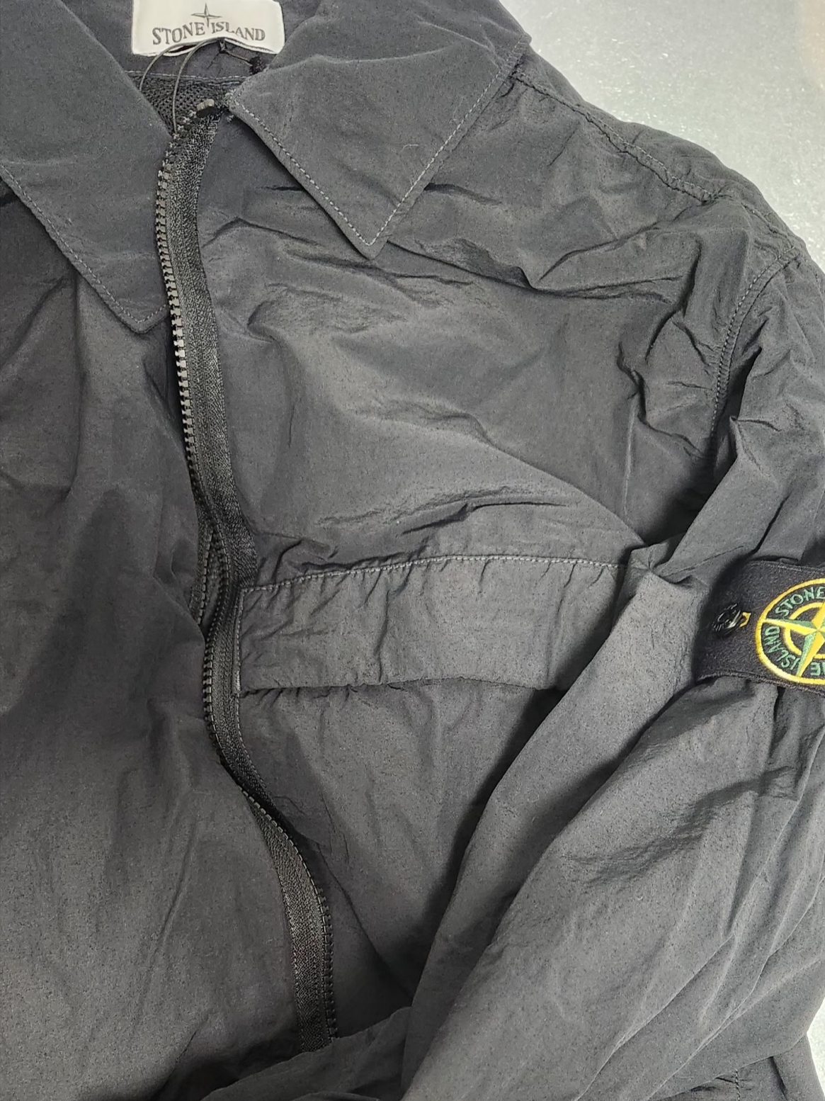 Stone Island 10303 Naslan Light Garment Dyed Overshirt Black - 22FW 착용 스타일