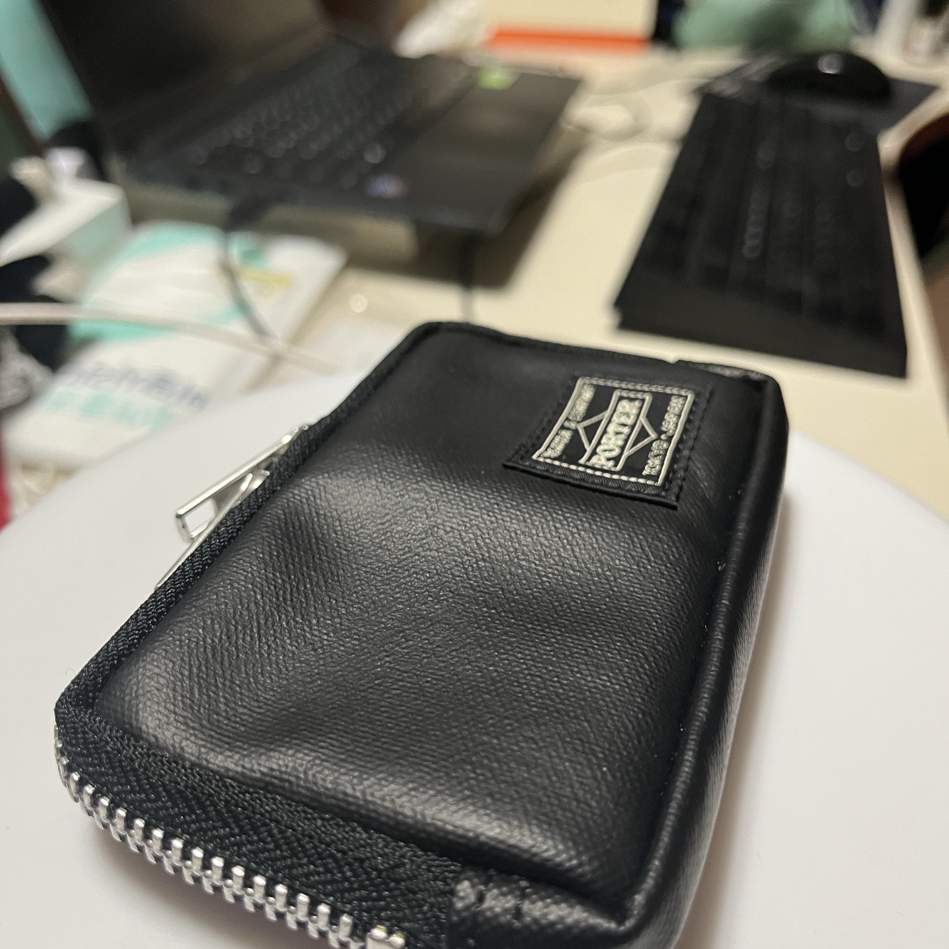 Porter Freestyle Multi Coin Case Black 착용 스타일 - 3