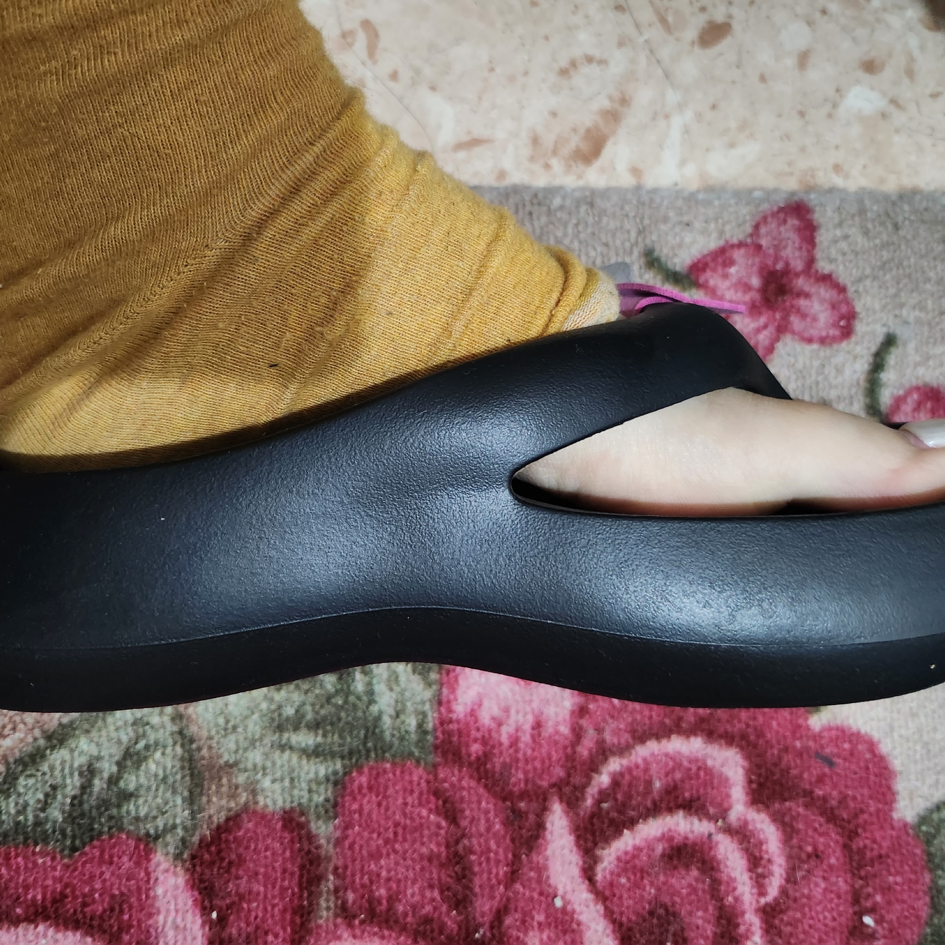 Taw&Toe x Low Classic Platform Flip Flop Black 착용 스타일