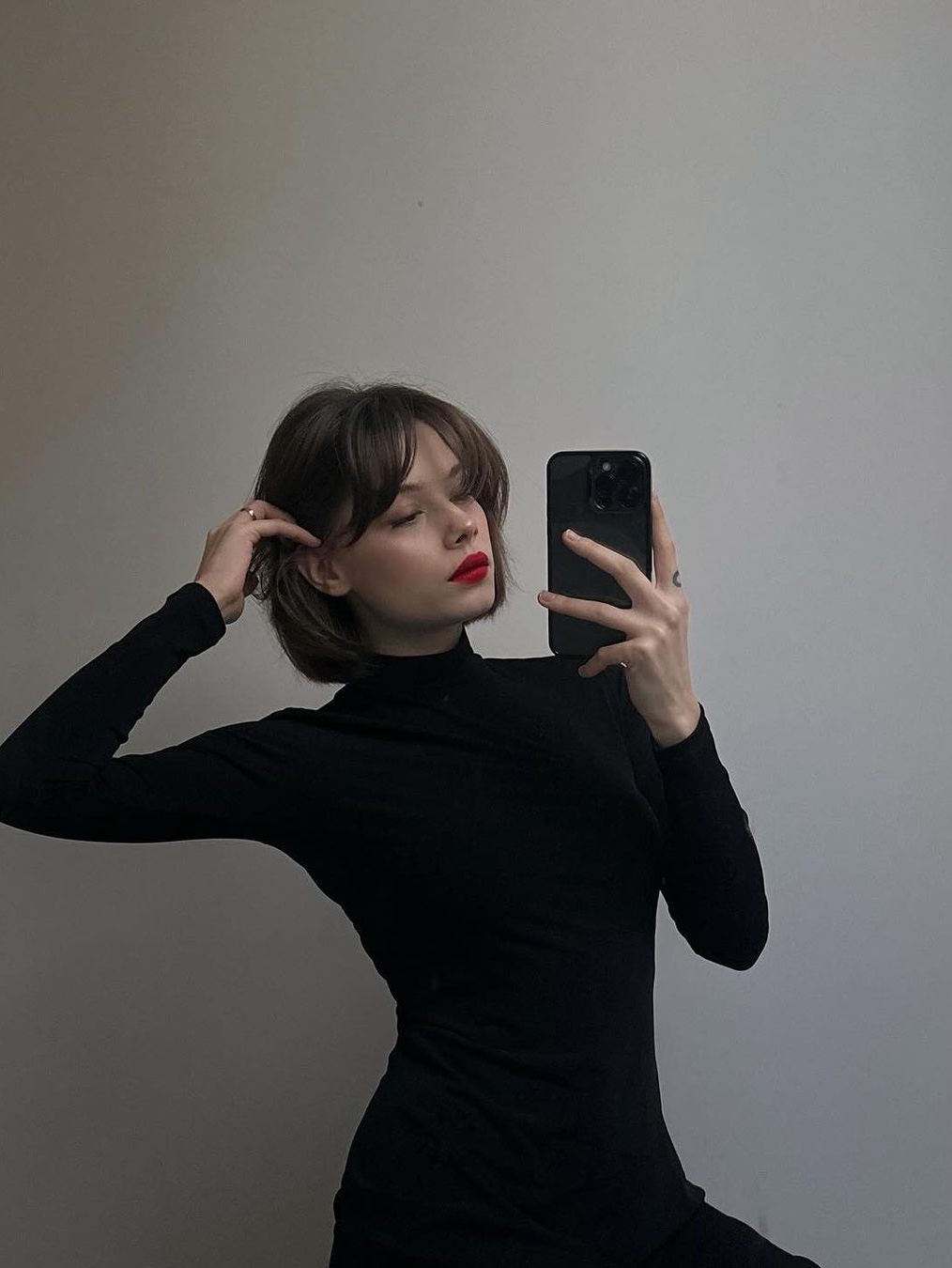 Polyteru Turtle Neck Sleeve Black, Saenginstudios Wool Turtleneck Top Black 착용 스타일 - 2