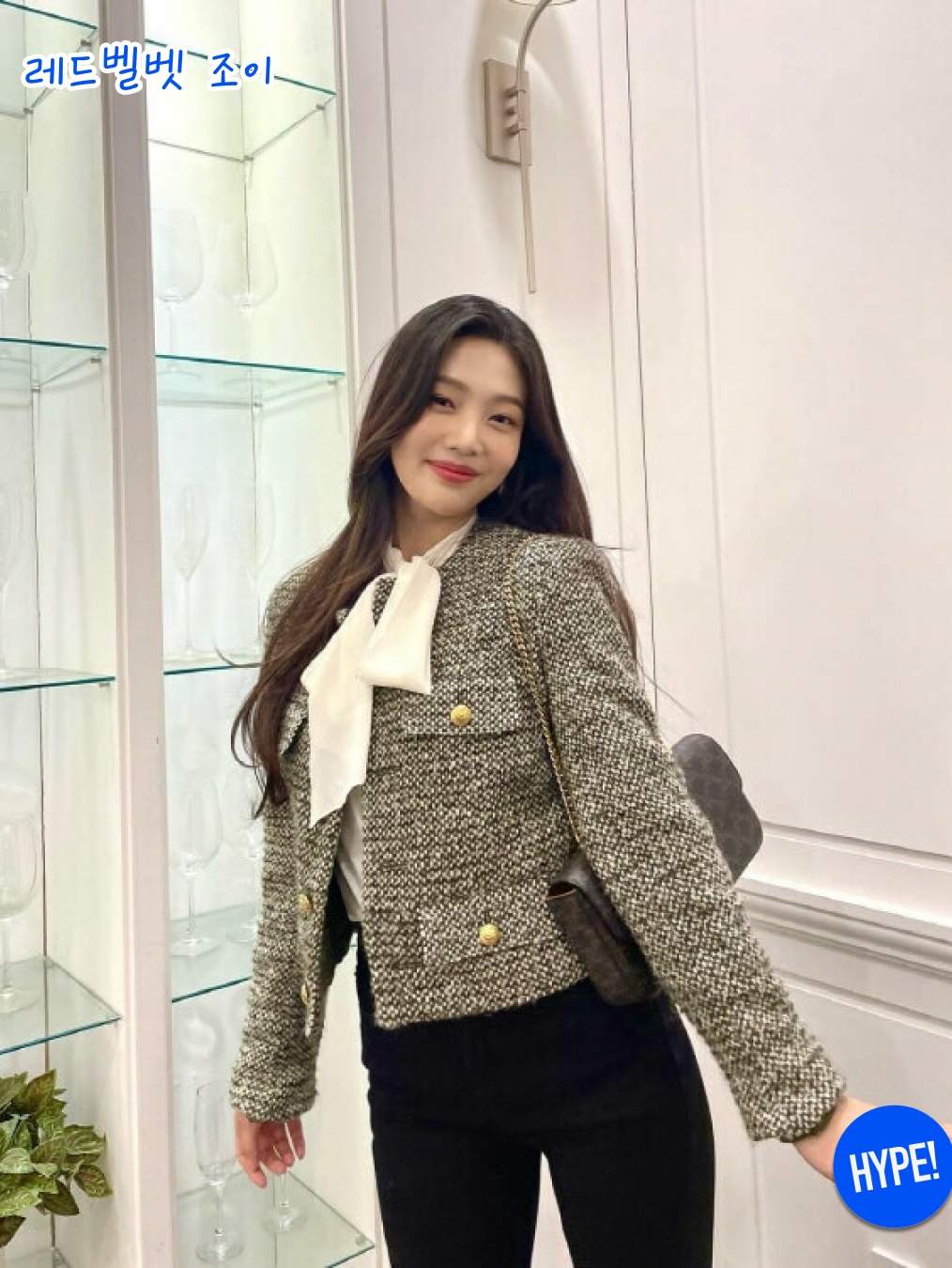 (W) Celine Chasseur Jacket in Artisanal Tweed Ecru Multicolor 착용 스타일 - 4
