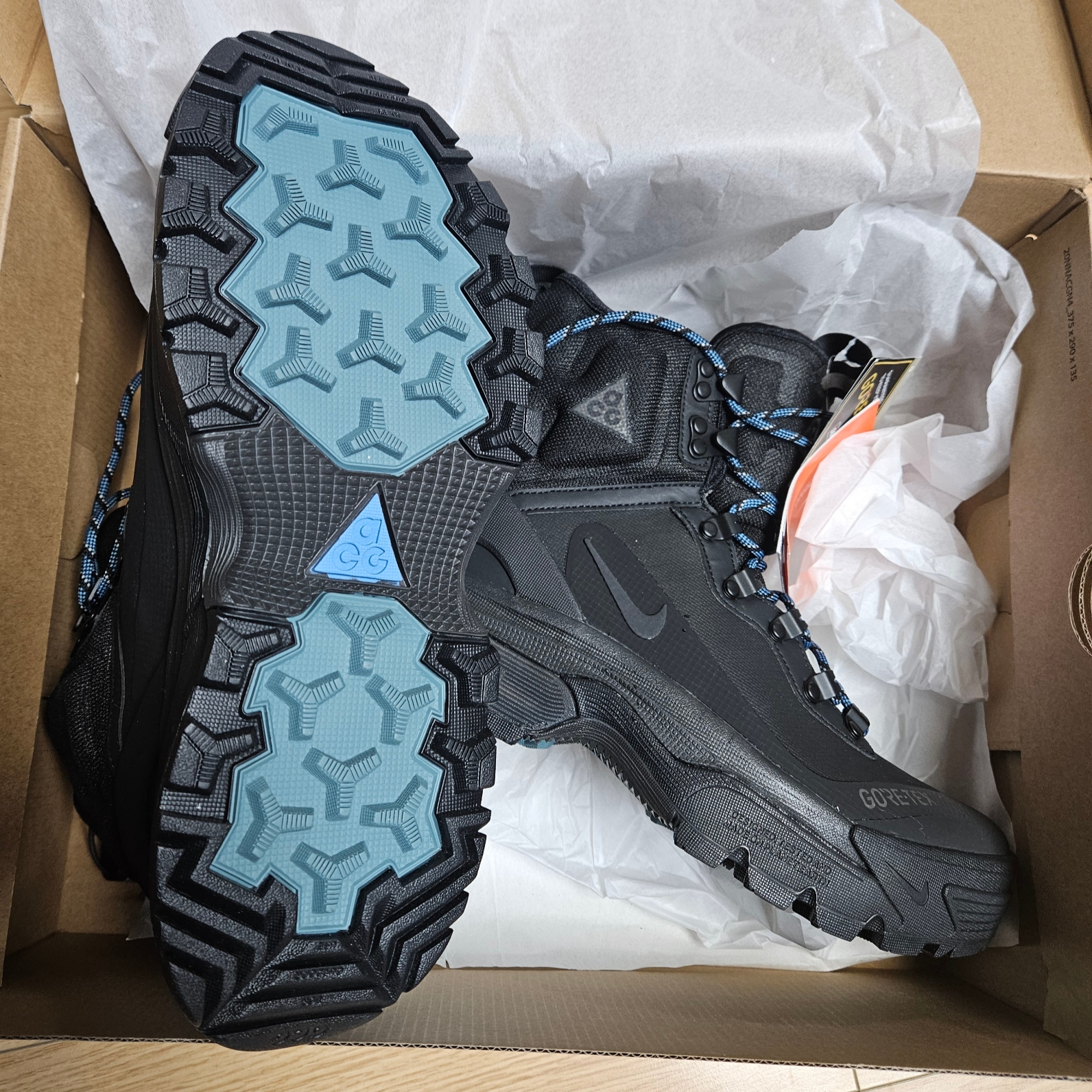 Nike ACG Air Zoom Gaiadome Gore-Tex Black 착용 스타일 - 5
